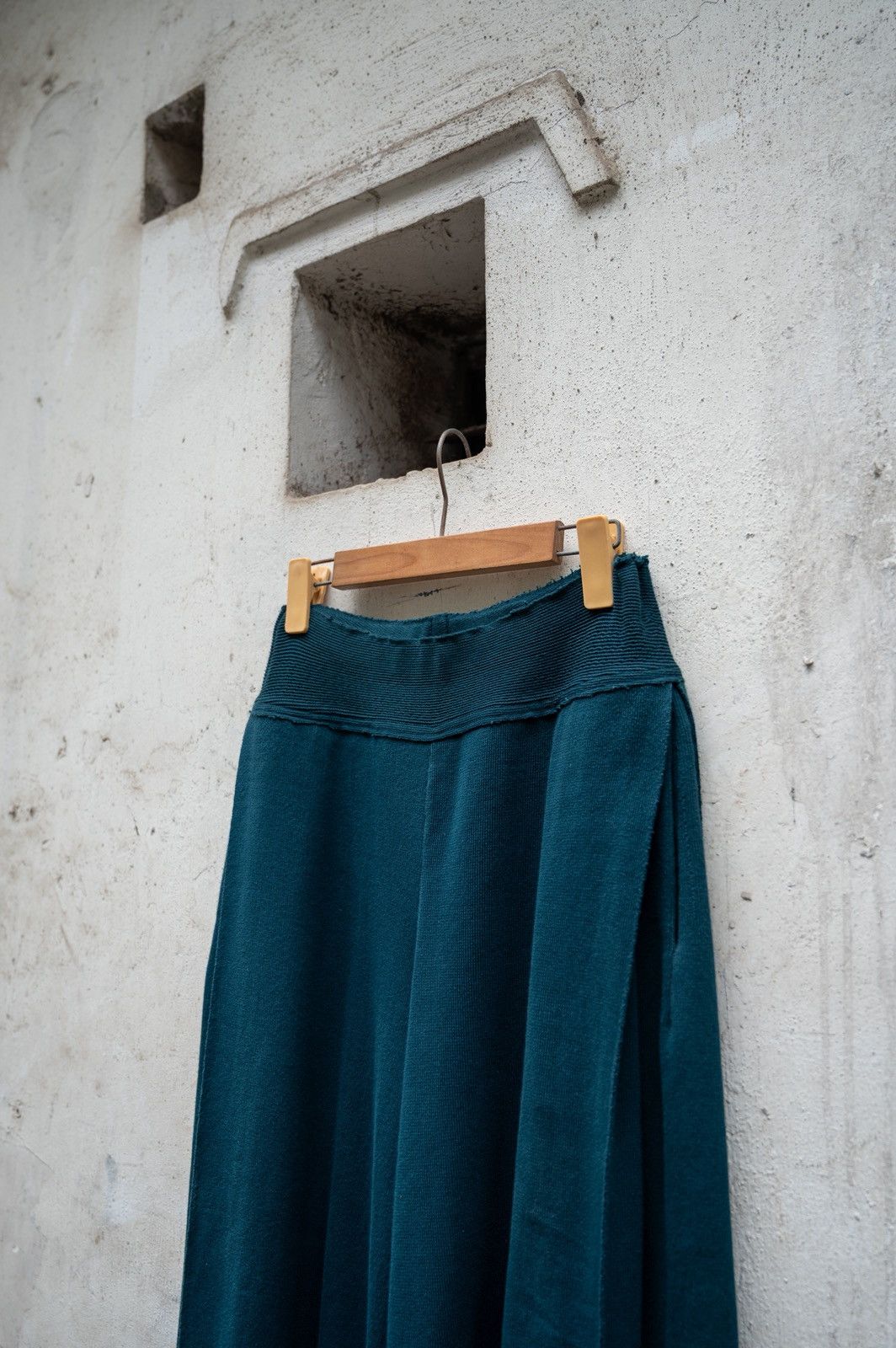 Issey Miyake Issey Miyake A-POC SS19 cropped balloon pant Size US 32 / EU 48 - 9 Thumbnail