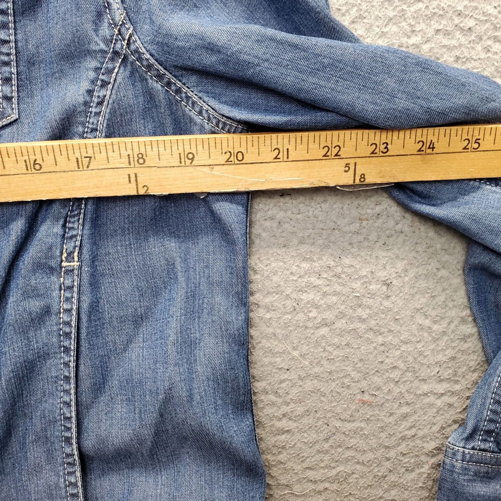 Vintage L.L. Bean Trucker Jacket Womens M Blue Denim Stars Sunflower Patches Button Front Size M / US 6-8 / IT 42-44 - 4 Thumbnail