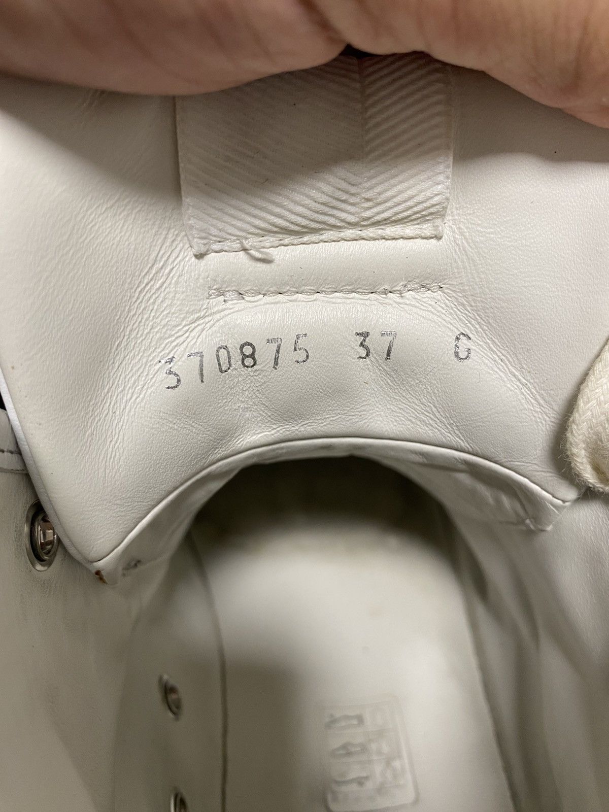 Gucci Gucci Metal Spikes White Leather Hi-top Sneakers Size: 37 Size US 7 / IT 37 - 2 Thumbnail