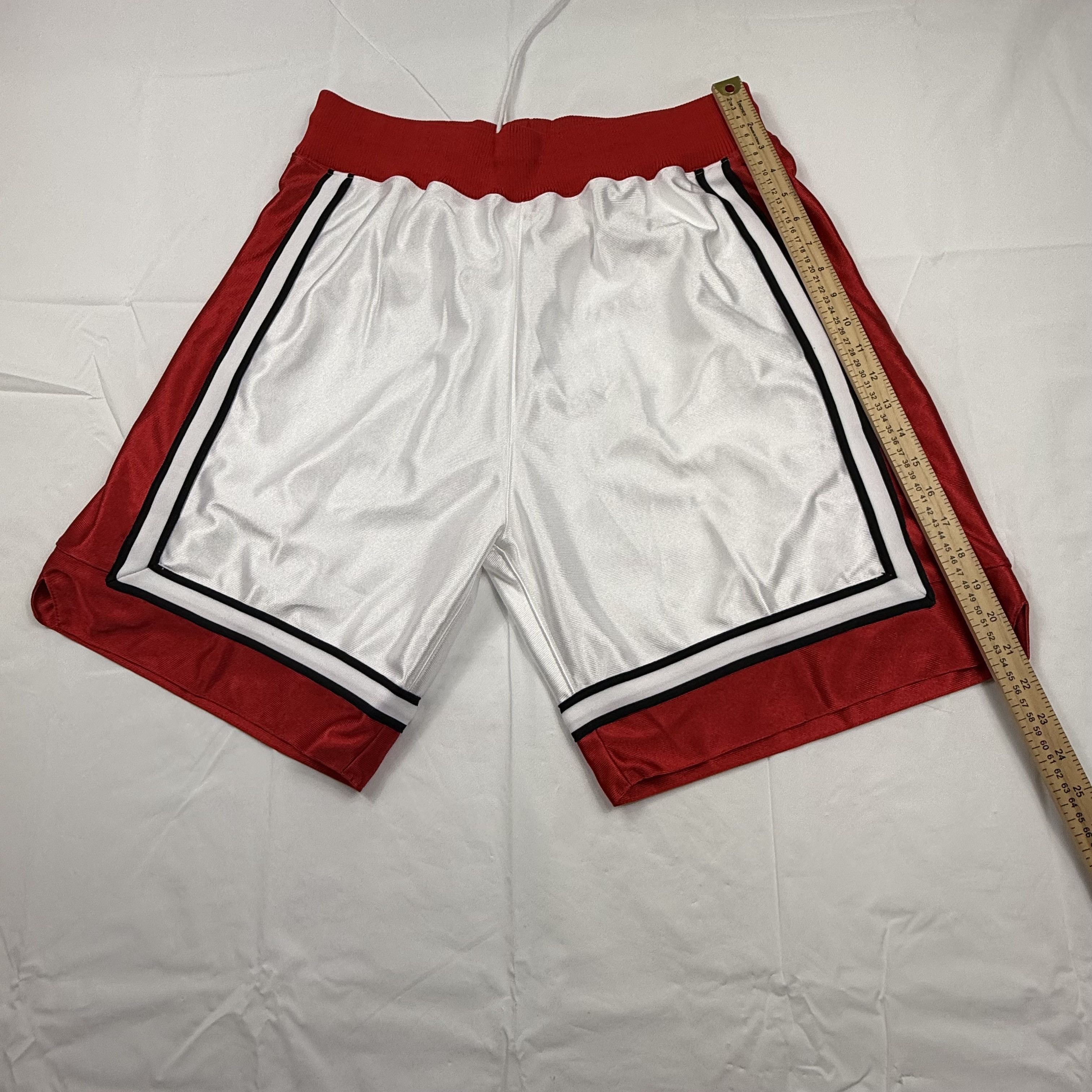 Mitchell & Ness Mitchell & Ness UNLV Runnin Rebels 1989-90 Swingman Shorts Size US 40 / EU 56 - 7 Thumbnail