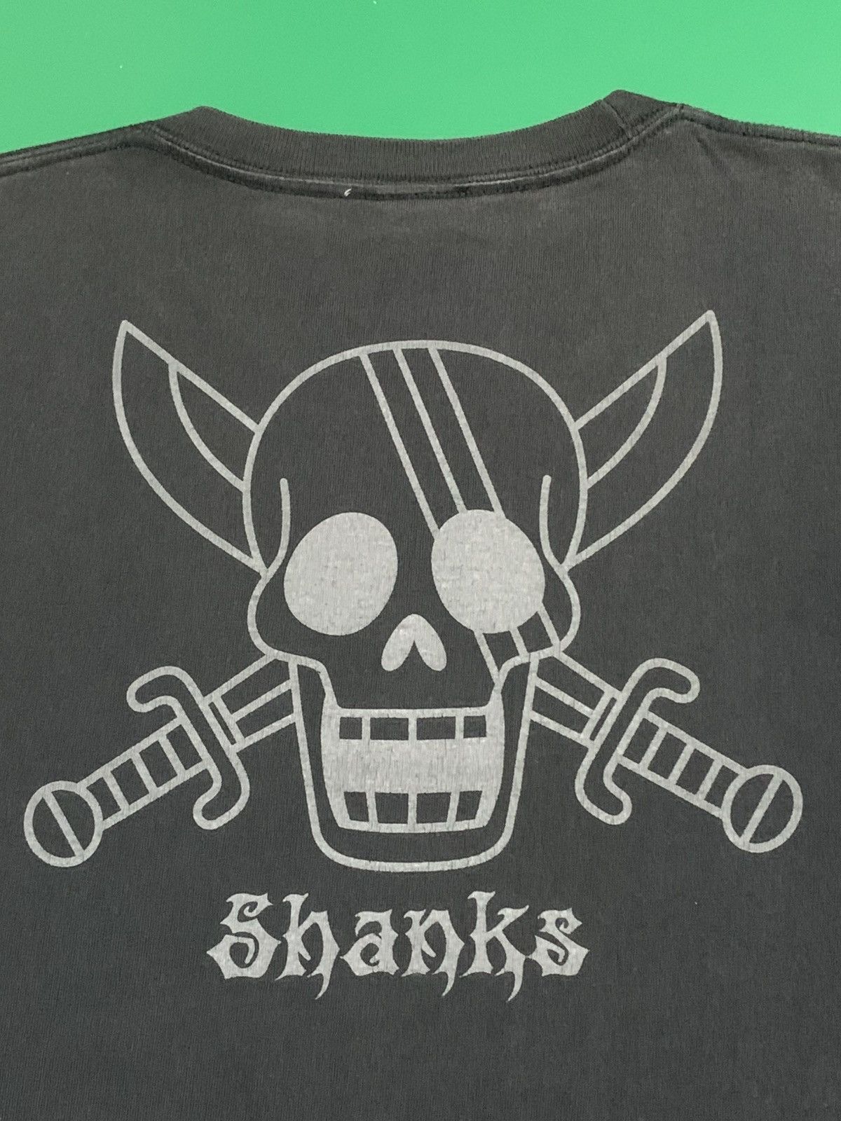 One Piece One Piece (Red-Haired Shanks) T-shirt Size US M / EU 48-50 / 2 - 8 Thumbnail