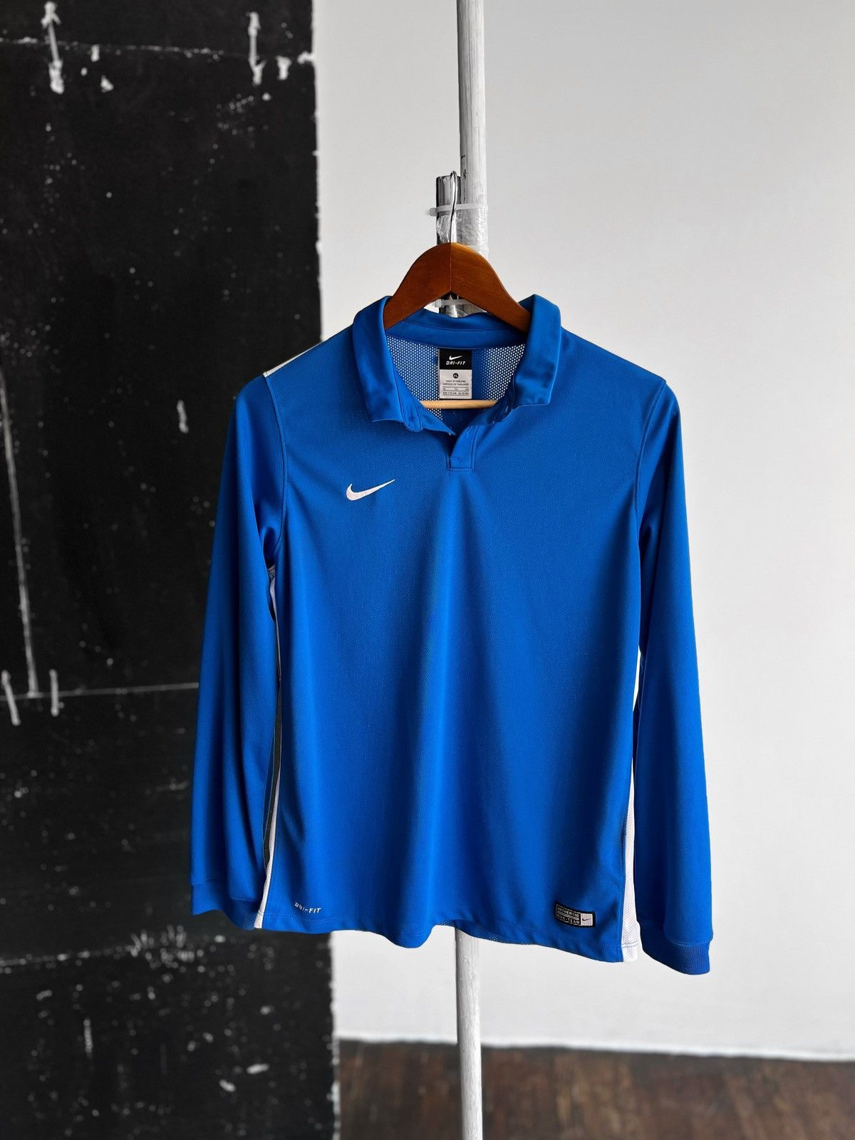 Nike Nike Challenge Mens Blue Long Sleeve Sport Shirt Top Jersey Size US XS / EU 42 / 0 - 1 Thumbnail