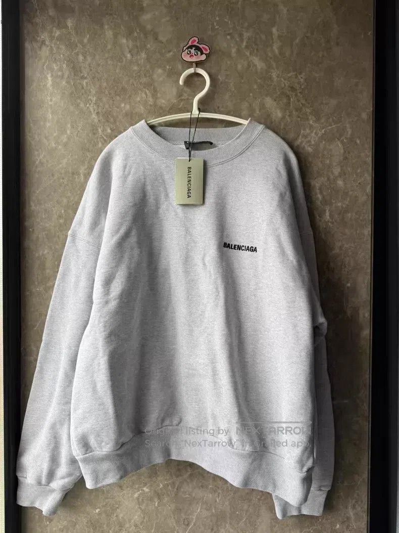 Balenciaga Balenciaga Front and Back Embroidered Logo Round Neck Swea Size US S / EU 44-46 / 1 - 2 Thumbnail