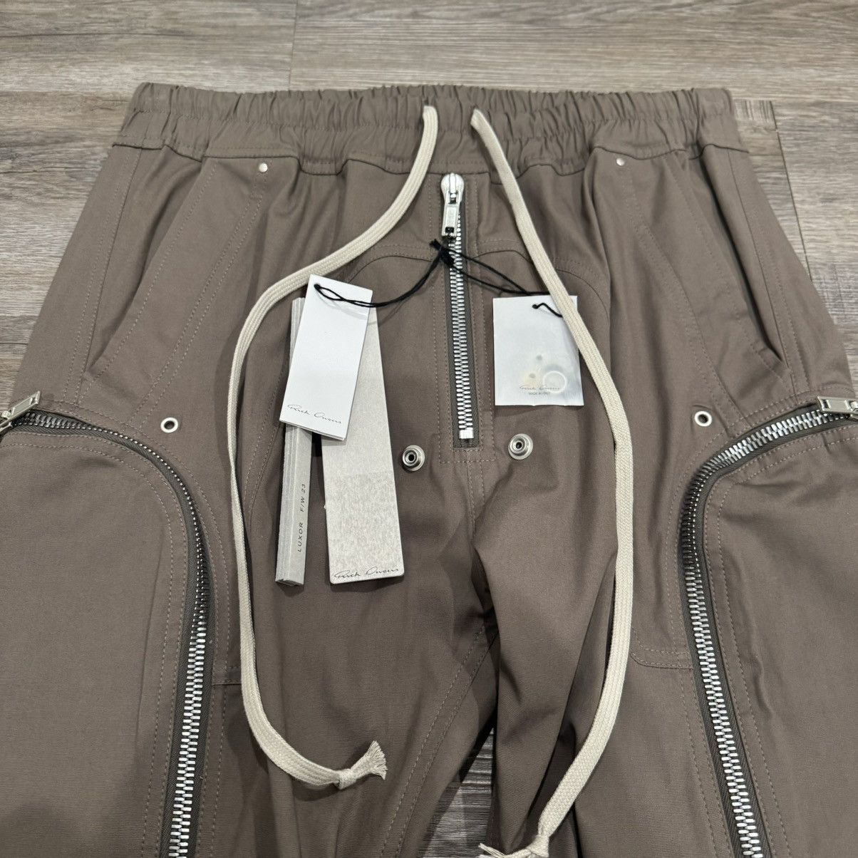 Rick Owens Rick Owens Bauhaus Cargo Drawstring Pants in Dust Size US 40 / EU 56 - 2 Thumbnail