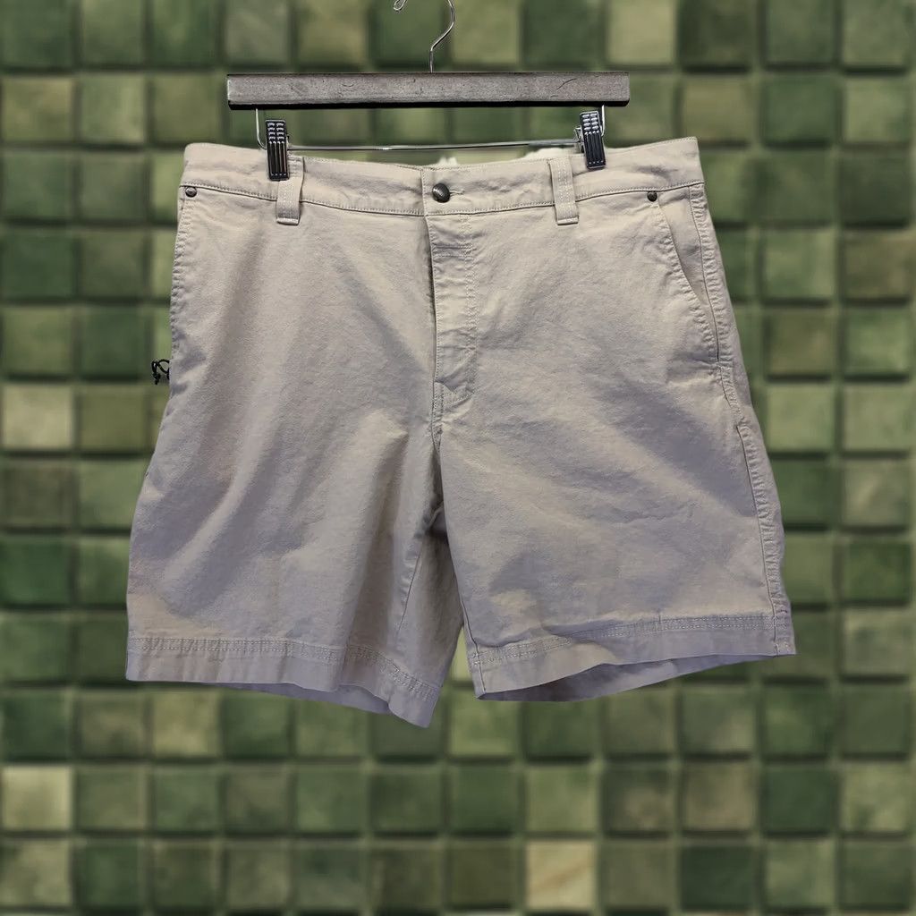 Vintage Columbia Mens Khaki Hiking Outdoor Shorts Sz 36-5590 Cargo Regular 36 Beige Men 8 in Inseam Vintage No Size US 36 / EU 52 - 1 Thumbnail