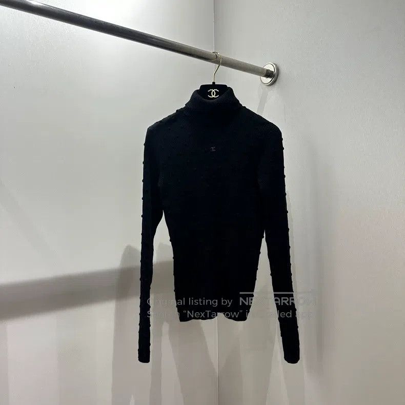 Chanel Chanel Knitted Turtleneck Diamond Logo Slim Long Sleeve Size XS / US 0-2 / IT 36-38 - 1 Thumbnail
