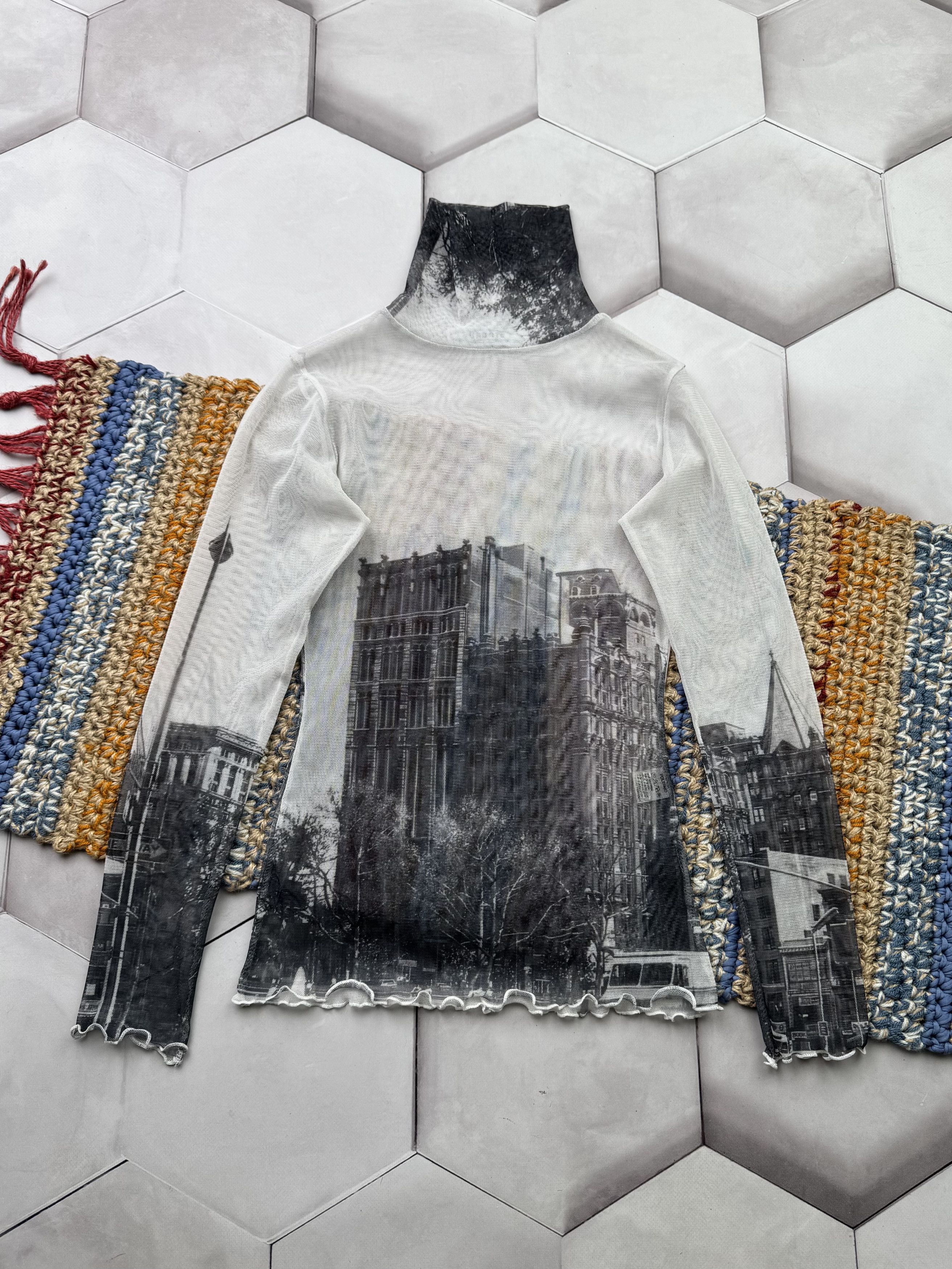 Japanese Brand Vintage Mesh Long Sleeve Size XS / US 0-2 / IT 36-38 - 1 Thumbnail