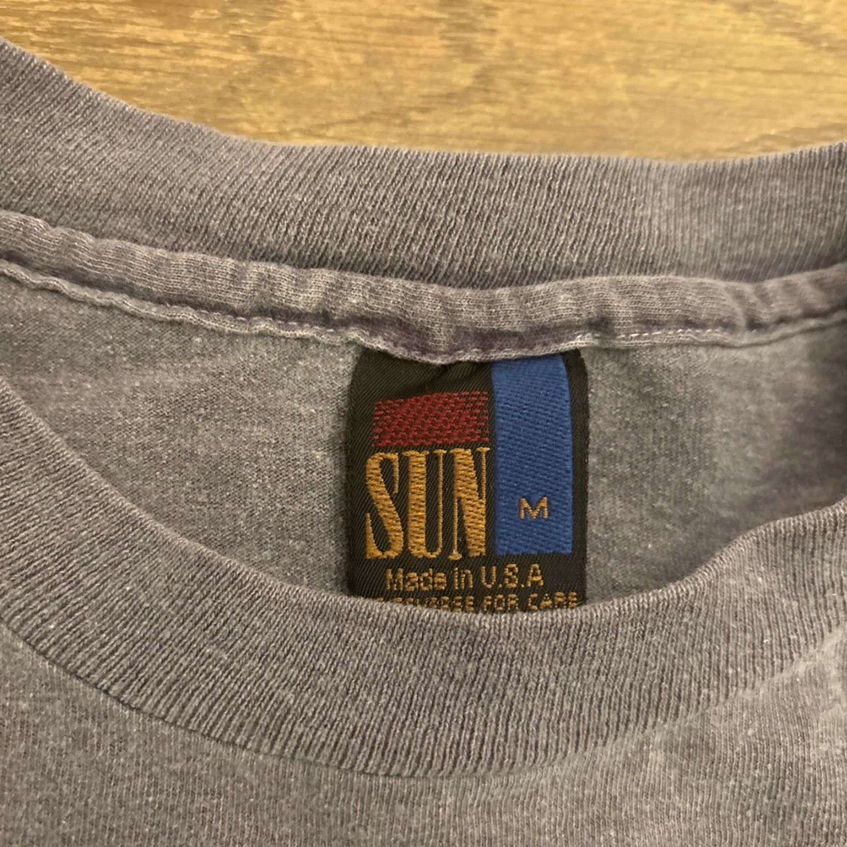 Vintage VINTAGE Sun T-Shirt Purple Adult Medium Funny Taz Looney Tunes 90s Warner Bros Size US M / EU 48-50 / 2 - 5 Thumbnail