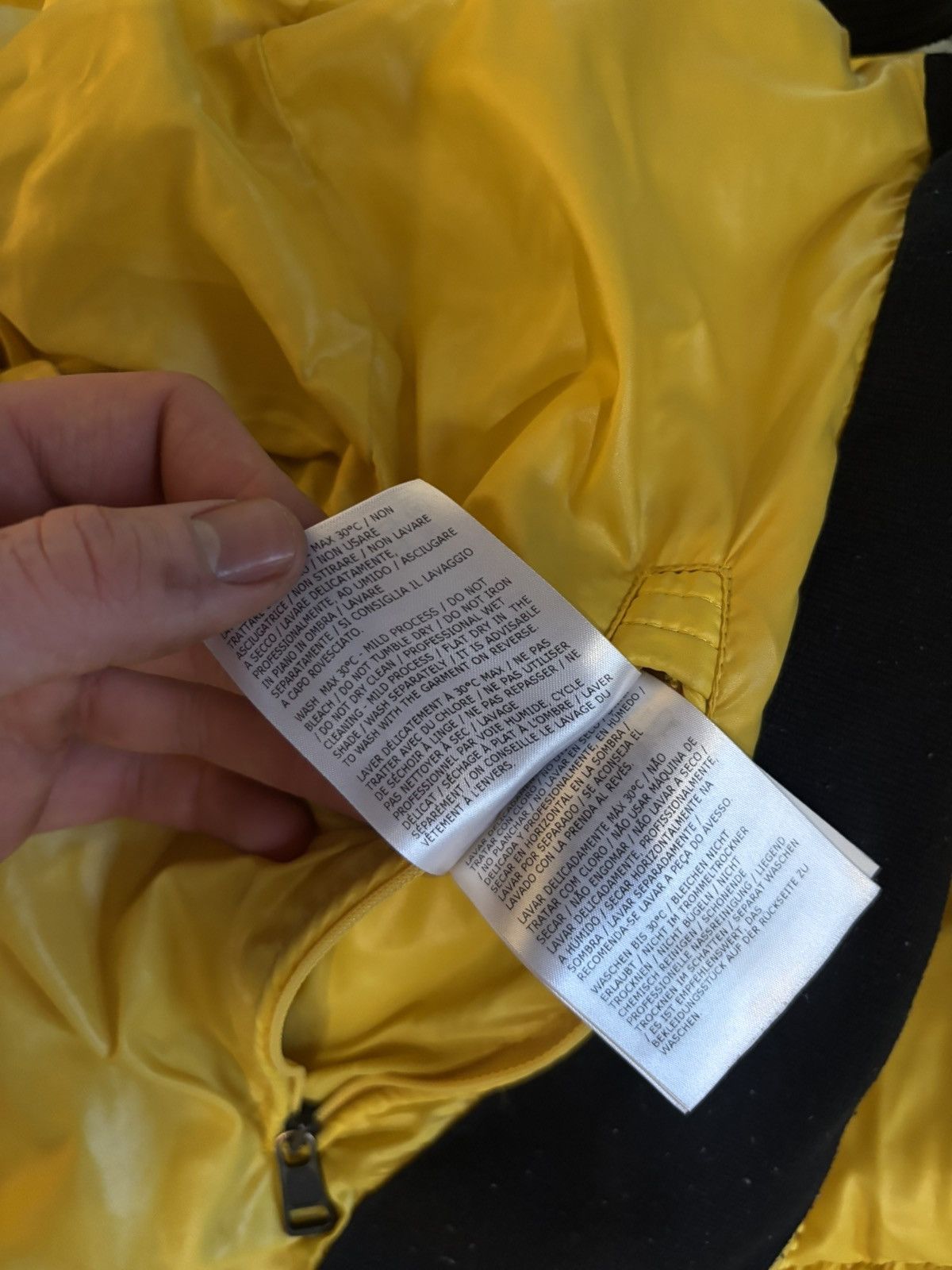 Moncler $1750 Yellow Dougnac Giubbotto Puffer Jacket Size US M / EU 48-50 / 2 - 9 Thumbnail
