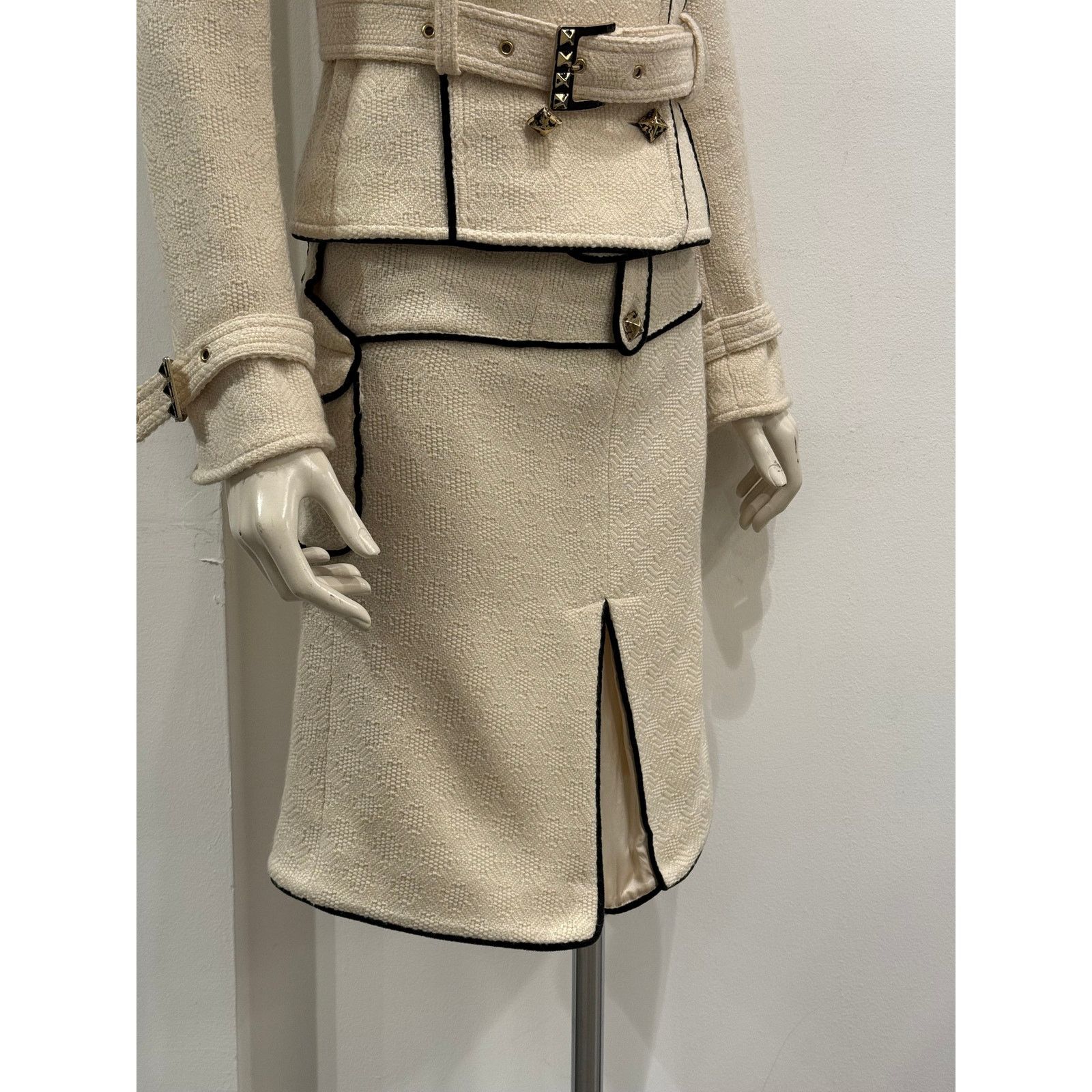 Roberto Cavalli 2000s Roberto Cavalli tweed set jacket & skirt Size M / US 6-8 / IT 42-44 - 5 Thumbnail