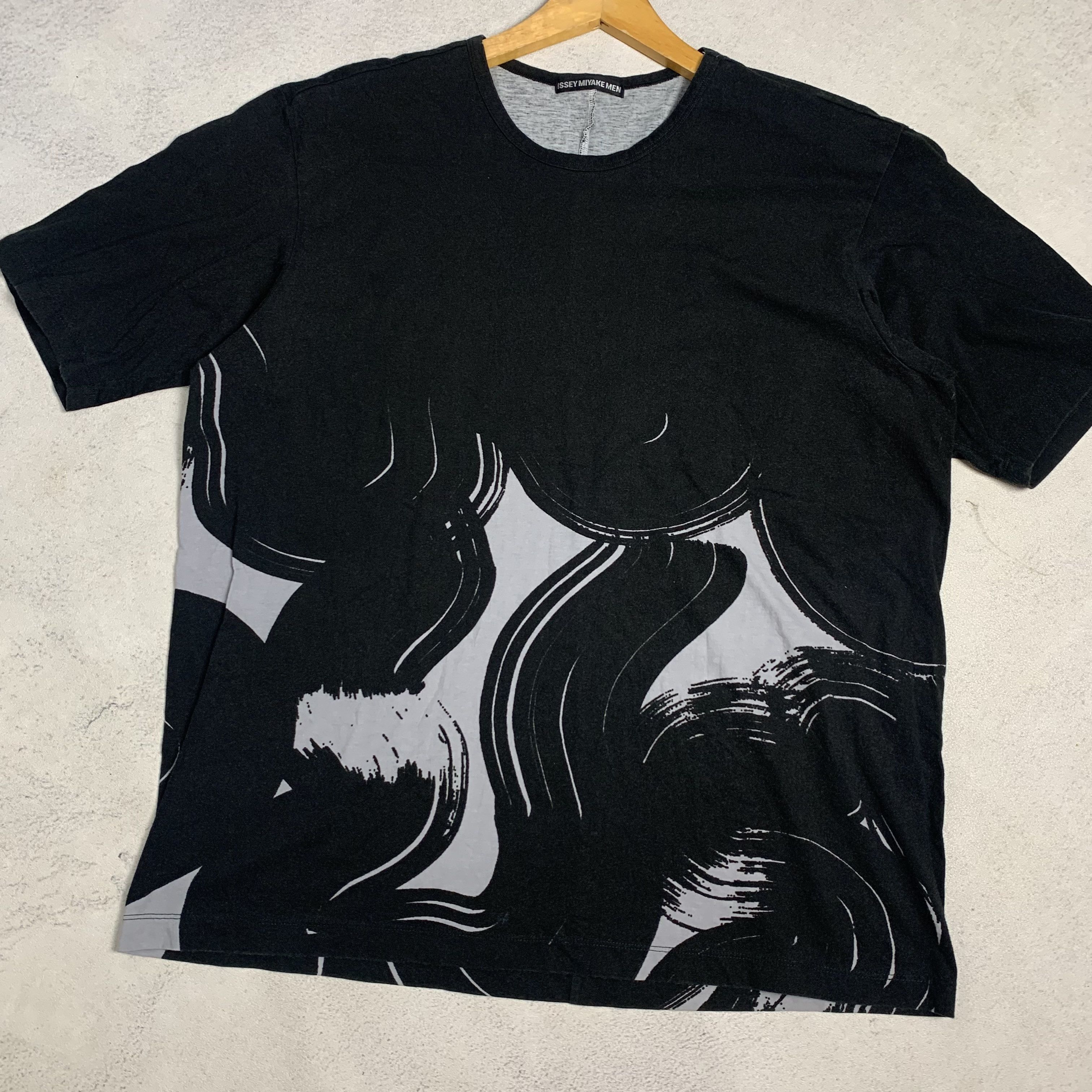 Issey Miyake Vintage Issey Miyake Tshirt Size US L / EU 52-54 / 3 - 3 Thumbnail