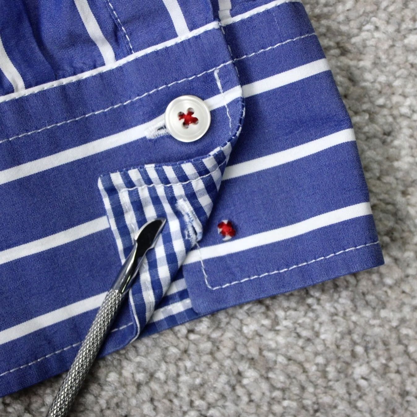 Vintage Haupt Dress Shirt Mens Large 16 1/2 41/42 Blue/White Striped Long Sleeve Button Up Shirt Size US XL / EU 56 / 4 - 6 Thumbnail
