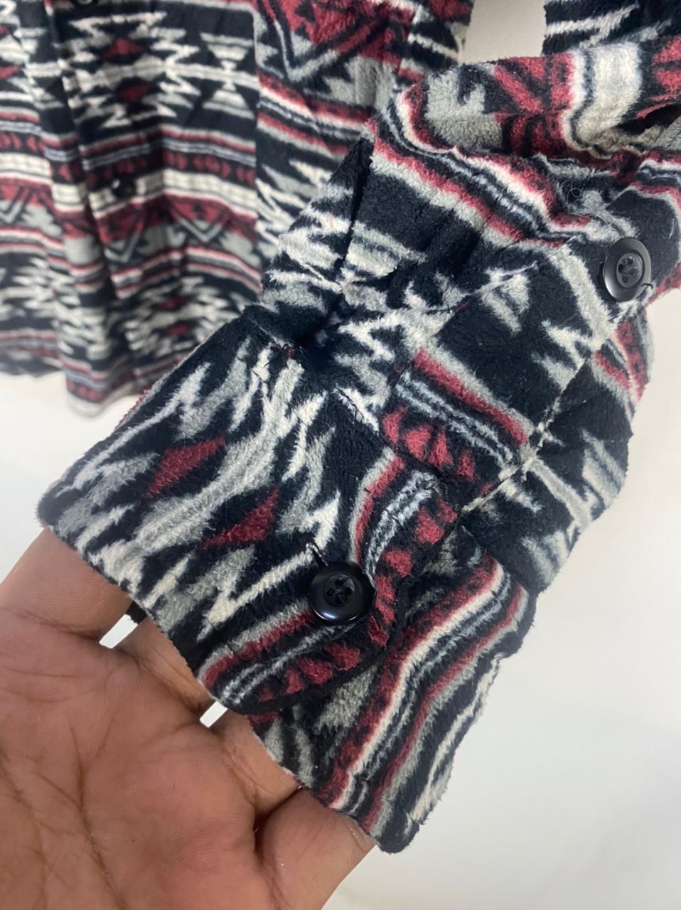 Uniqlo Uniqlo fullprint Navajo button up shirt Size US M / EU 48-50 / 2 - 5 Thumbnail