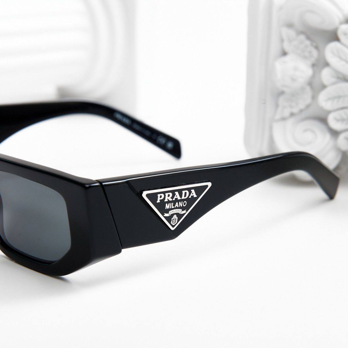 Prada PRADA 0PR 09ZS 1AB5S0 SUNGLASSES Size ONE SIZE - 3 Thumbnail