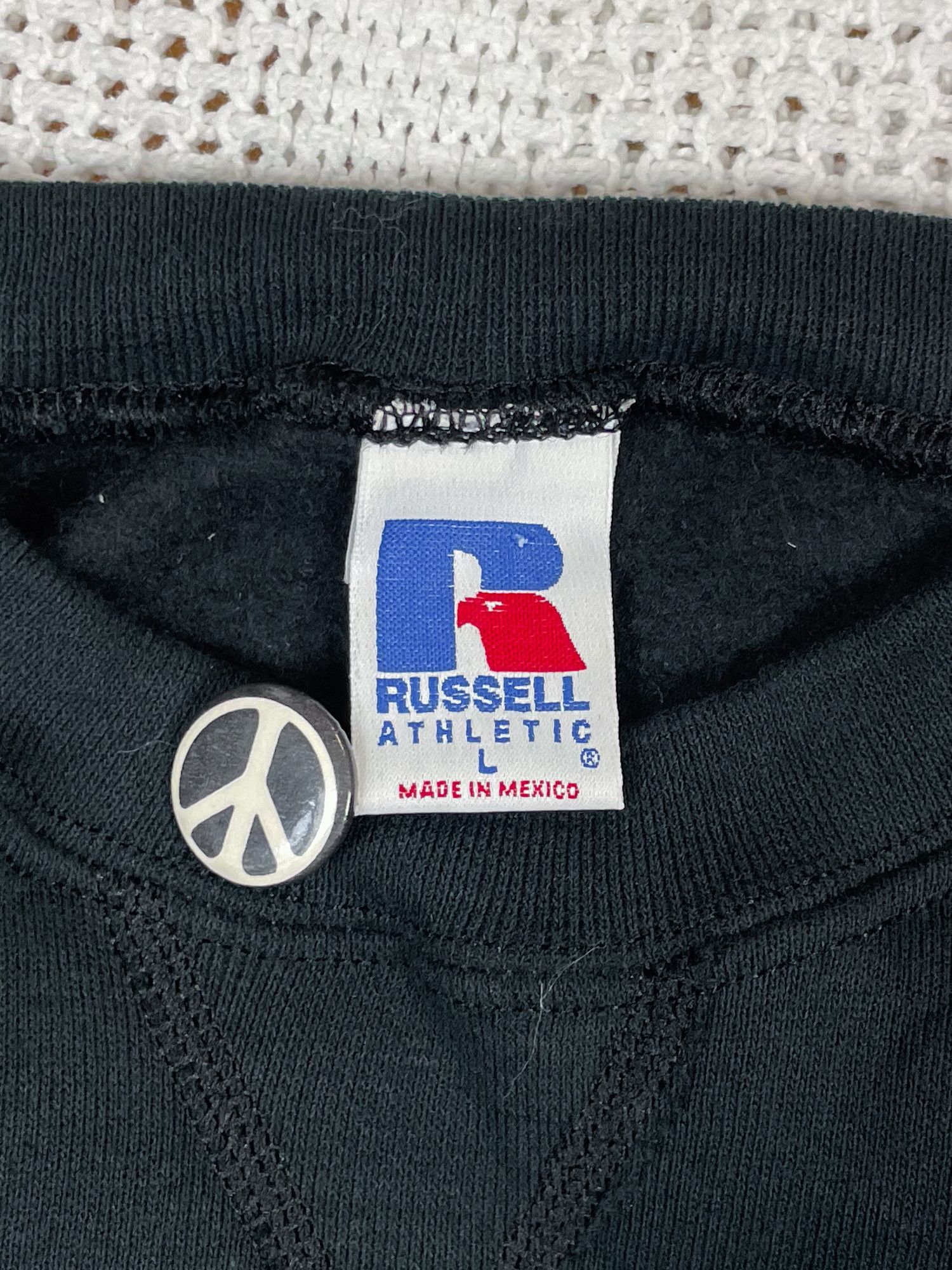 Russell Athletic × Vintage 90s Boxy Black Russell Athletic Sweatshirt Size US L / EU 52-54 / 3 - 2 Thumbnail