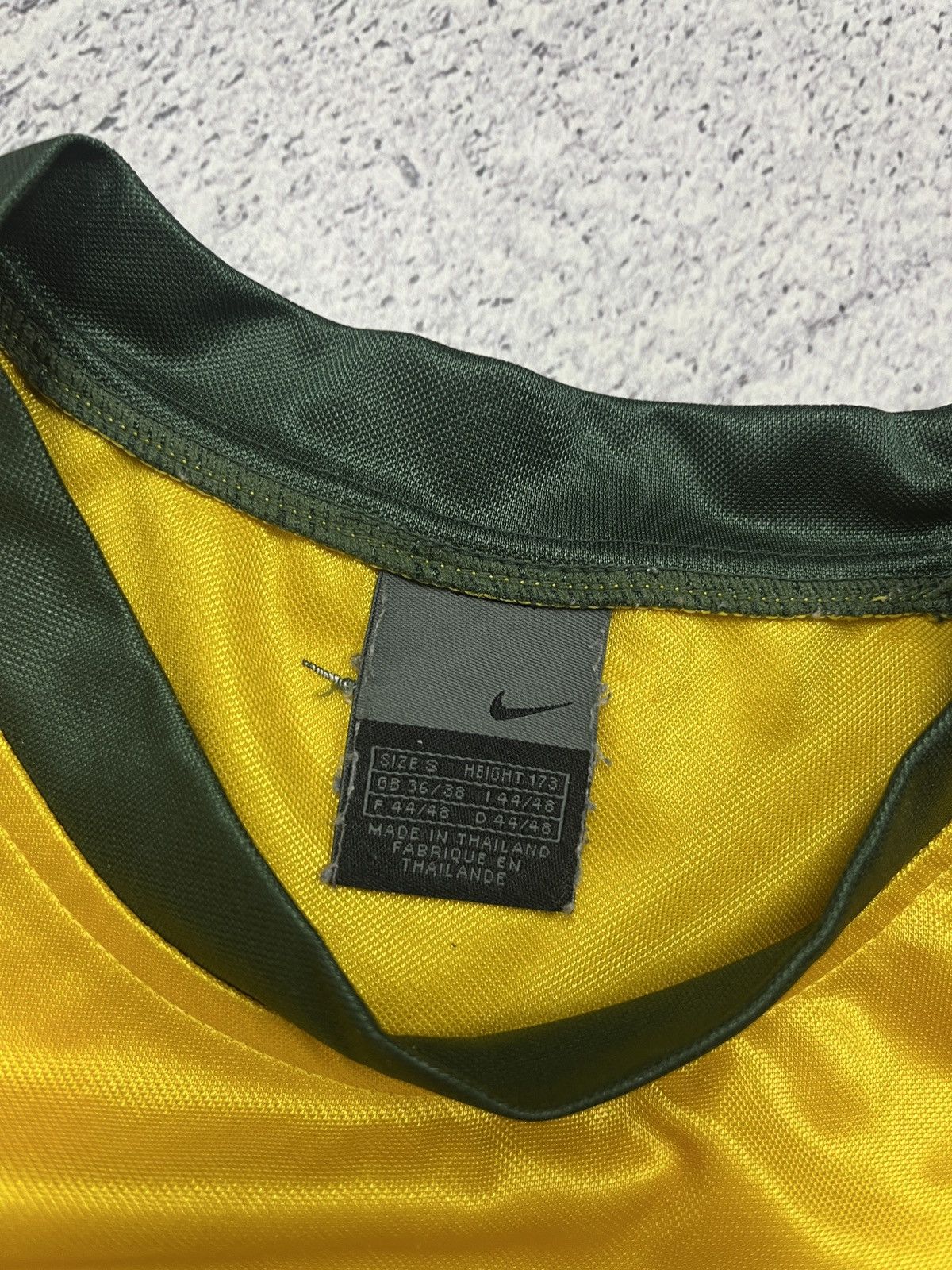 Nike Y2K Blokecore Nike Brasil 2000s Football Jersey Home Shirt Size US S / EU 44-46 / 1 - 9 Thumbnail