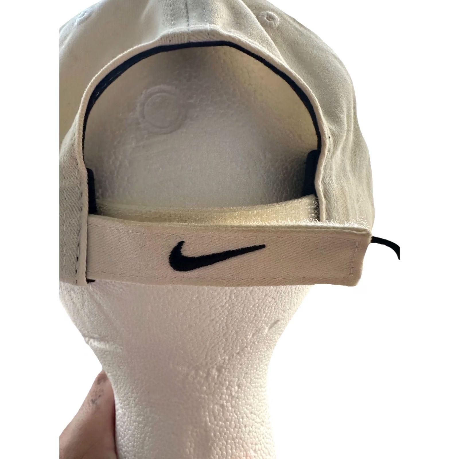 Nike VINTAGE Nike Hat Cap Strap Back White Black Air Logo Swoosh Baseball Mens 90s Adjustable White Logo Men Size ONE SIZE - 6 Thumbnail