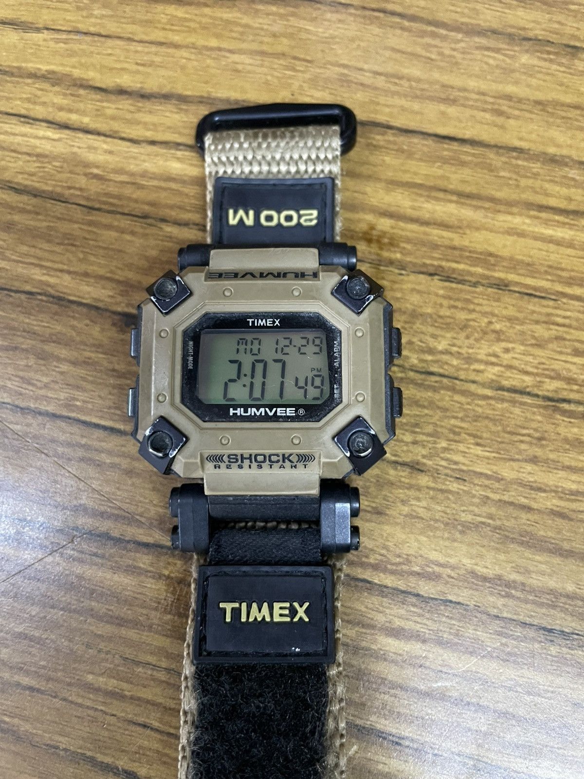 Timex TIMEX HUMVEE 1998 Khakis 200M VINTAGE MILITARY WATCHES Size ONE SIZE - 3 Thumbnail