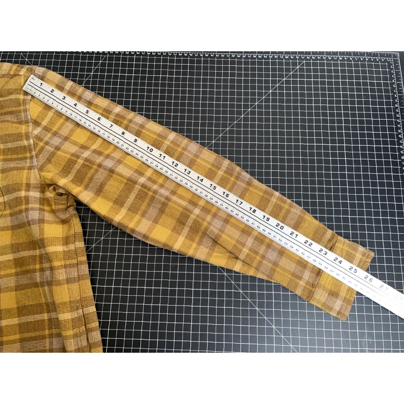Katin VINTAGE Katin Harold Hooded Flannel Shirt Adult Large Yellow Plaid Snap Button Hooded Flannel Men's Large Yellow 90s Grunge Shirt Size US L / EU 52-54 / 3 - 7 Thumbnail