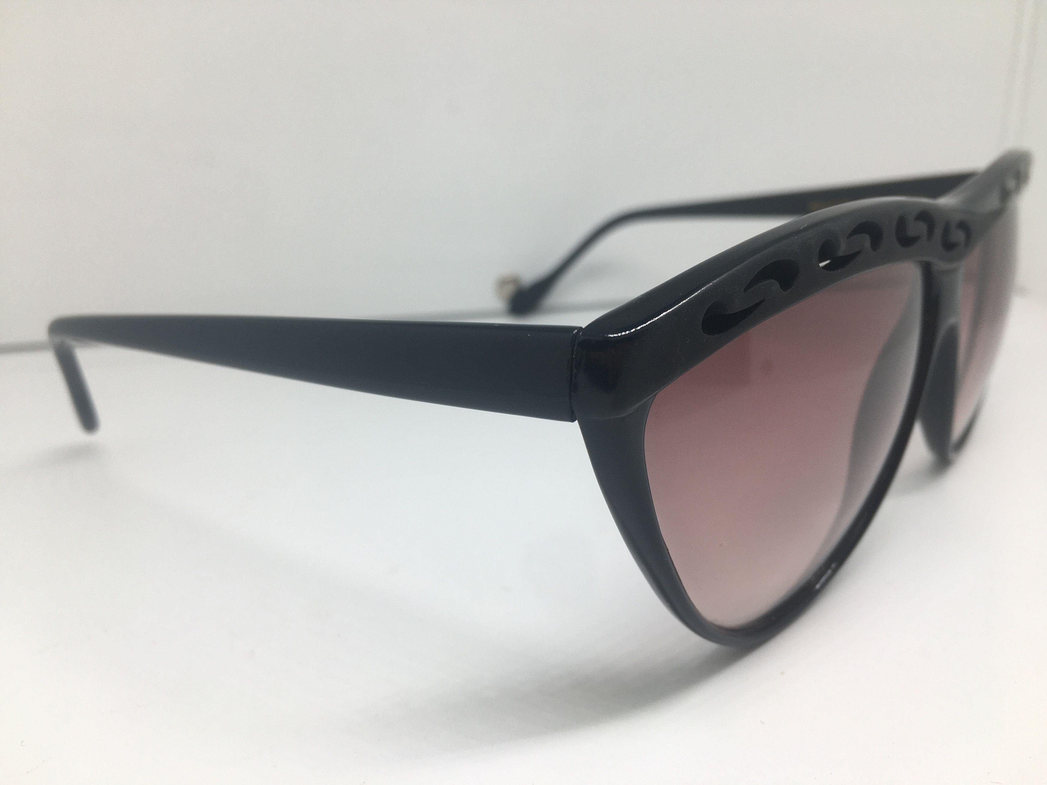 Vintage Vintage 80s Vertice Asymmetric Woman Sunglasses Italy Size ONE SIZE - 2 Thumbnail