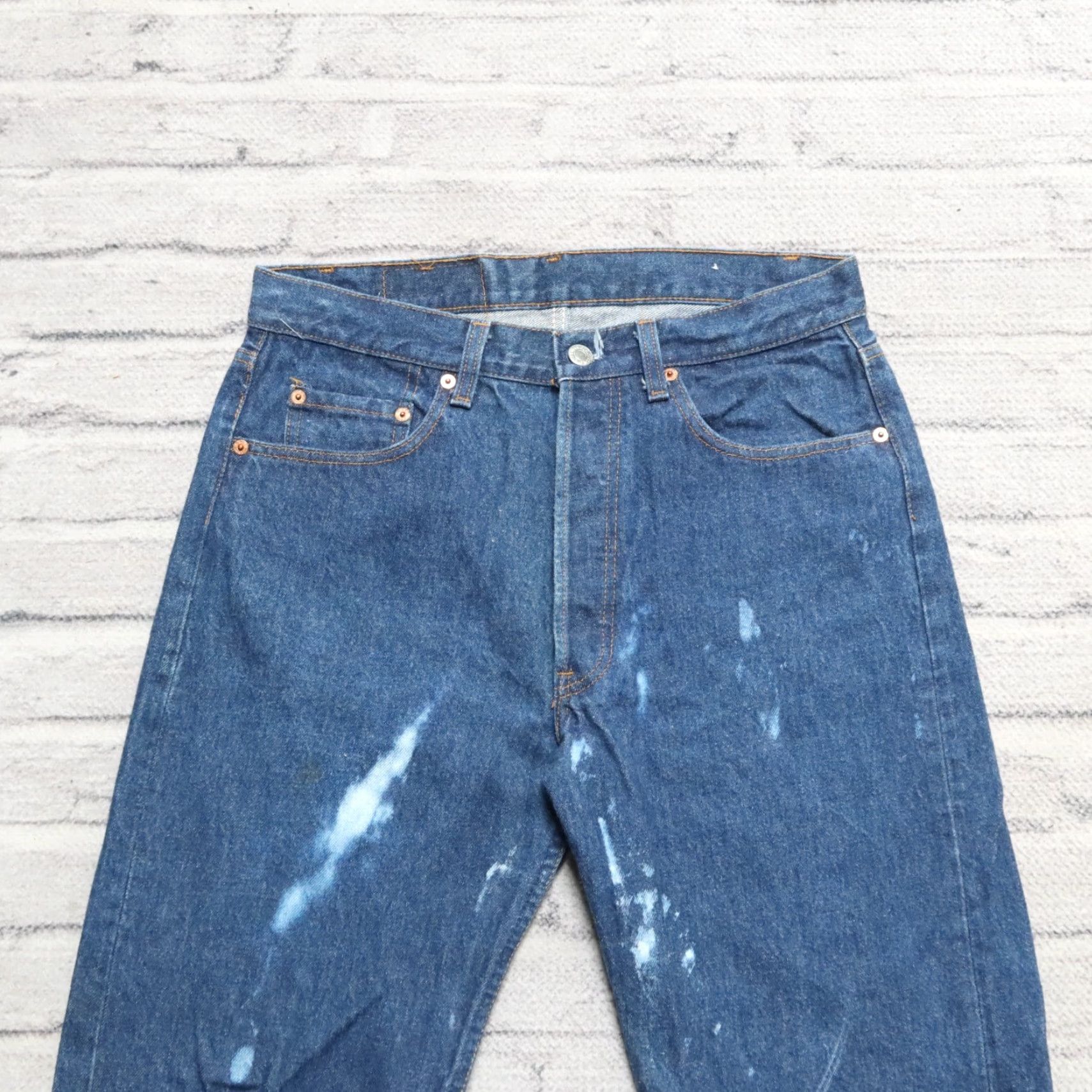 Levi's VINTAGE Levi's Jeans 501 Denim Jeans Dark Wash 30 34 Men Size 30 Dark Wash Jeans 90s Levi's Mens Size US 30 / EU 46 - 2 Thumbnail