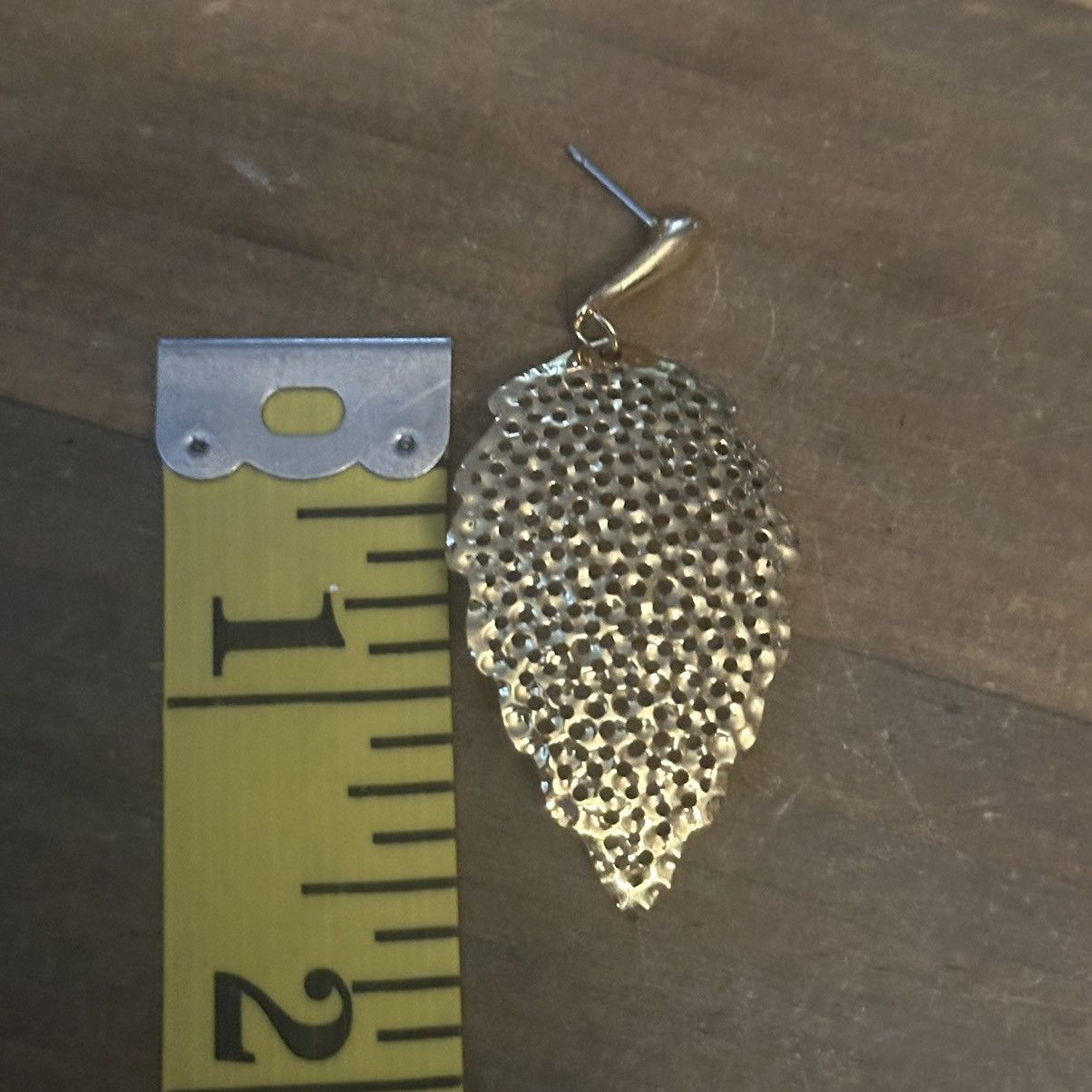Other Gold filigree curved leaf dangle earrings Size ONE SIZE - 4 Thumbnail