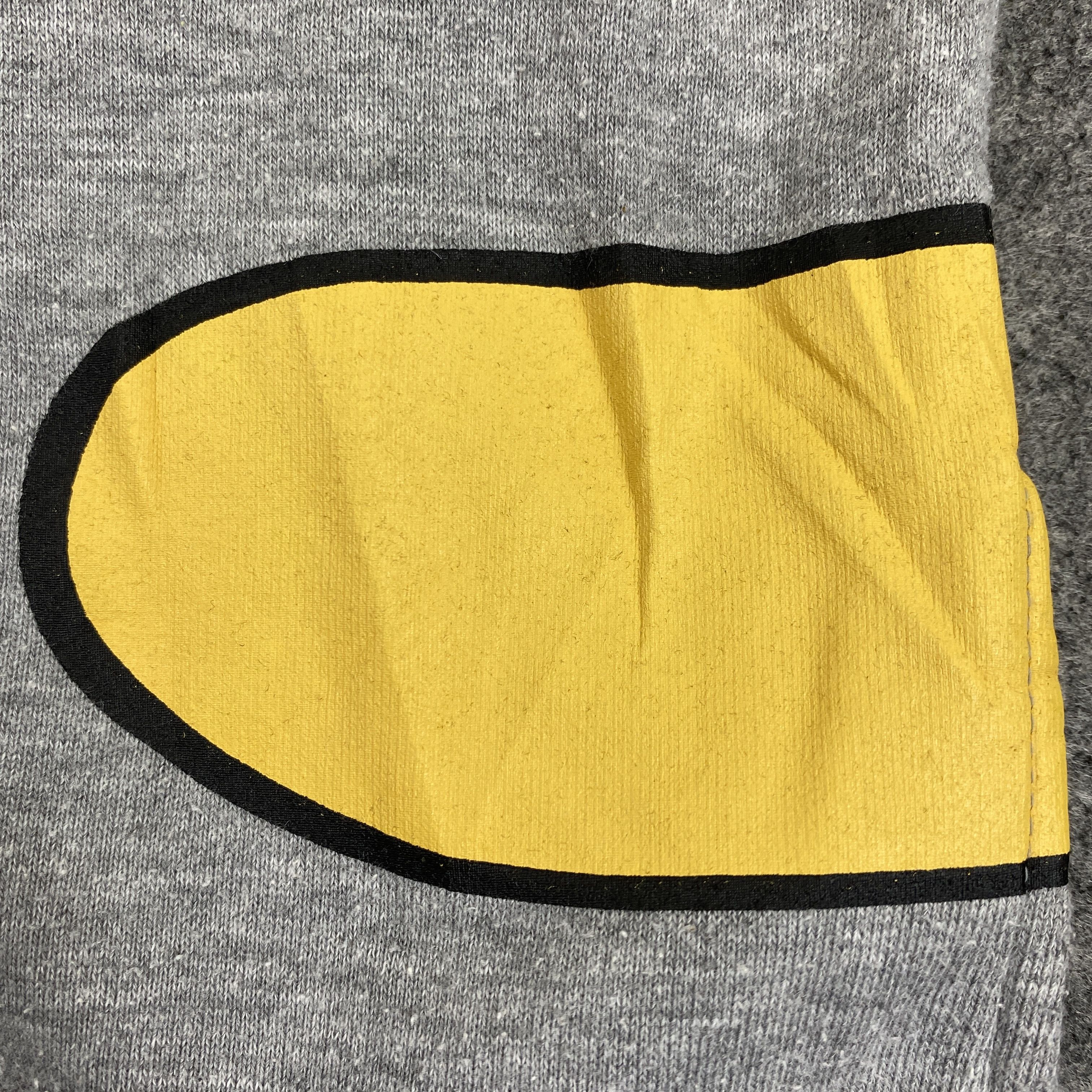 Japanese Brand Vintage Disney Pooh Big Design Hoodie - SW051 Size US S / EU 44-46 / 1 - 11 Thumbnail