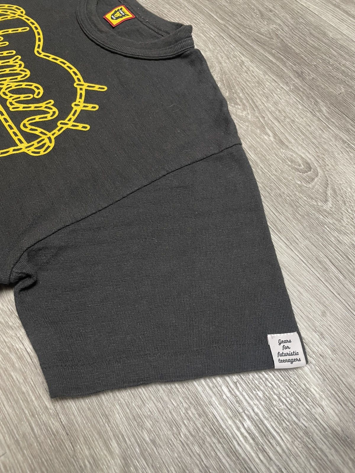 Human Made Human Made Heart Logo T-Shirt Black/Yellow Made In Japan Size US M / EU 48-50 / 2 - 8 Thumbnail