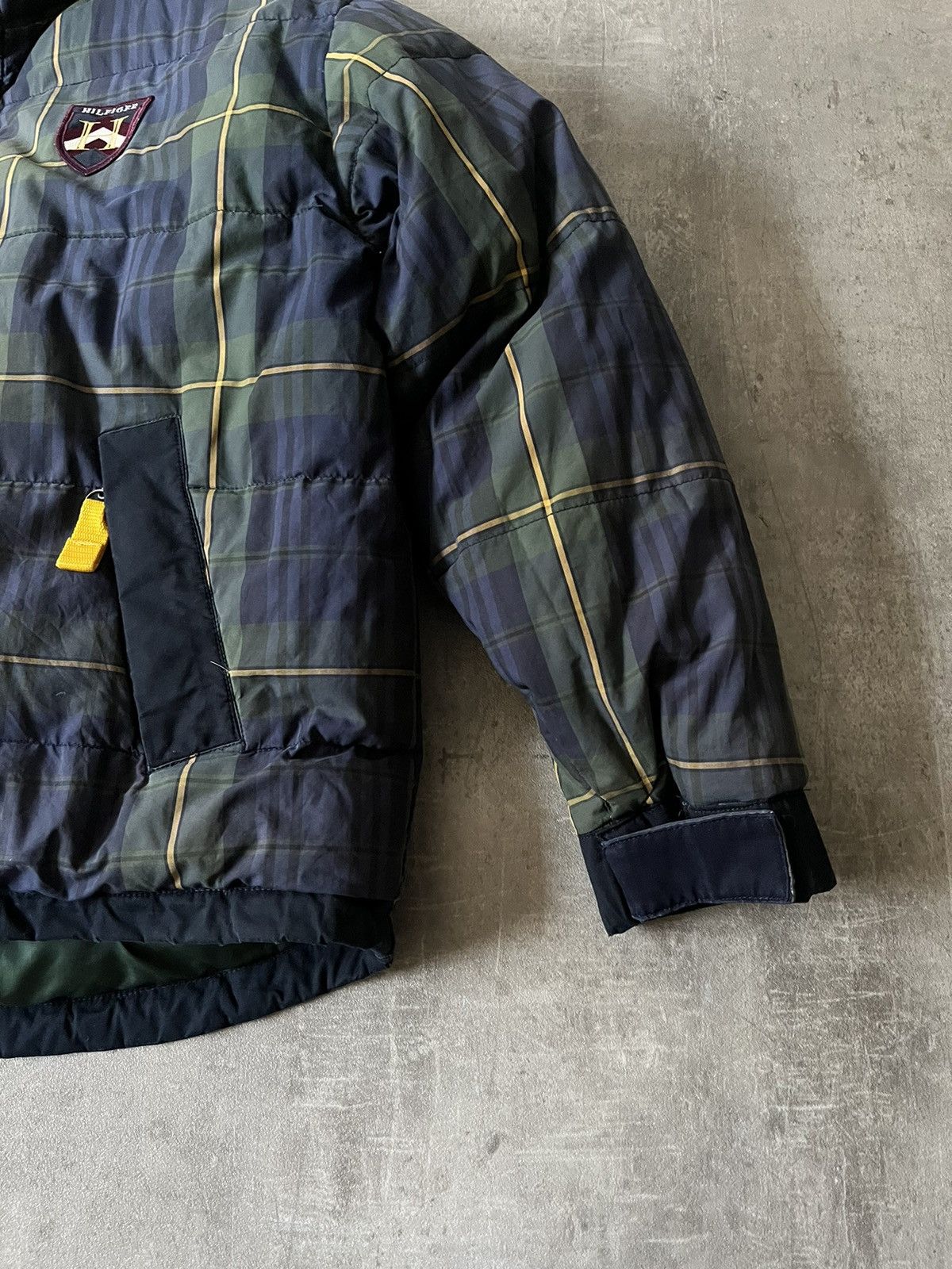 Tommy Hilfiger Vintage Tommy Hilfiger reversible tartan puffer jacket 90s Size US L / EU 52-54 / 3 - 3 Thumbnail