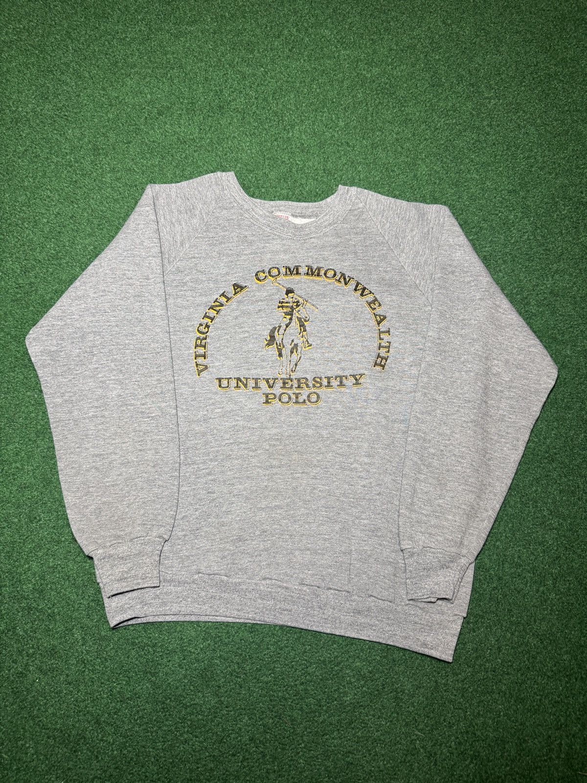 Russell Athletic Virginia Commonwealth University Polo Large 22x25 Crewneck Size US L / EU 52-54 / 3 - 1 Thumbnail