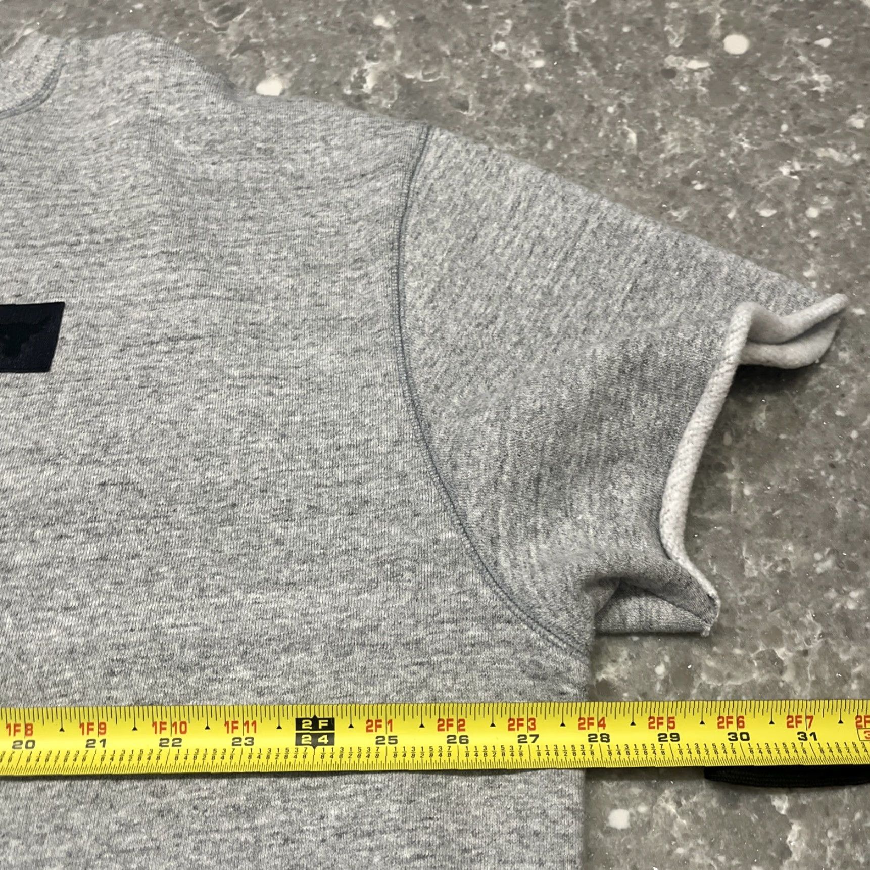 Under Armour Under Armour Project Rock Cutoff Sweatshirt Mens L Gray Size US L / EU 52-54 / 3 - 4 Thumbnail