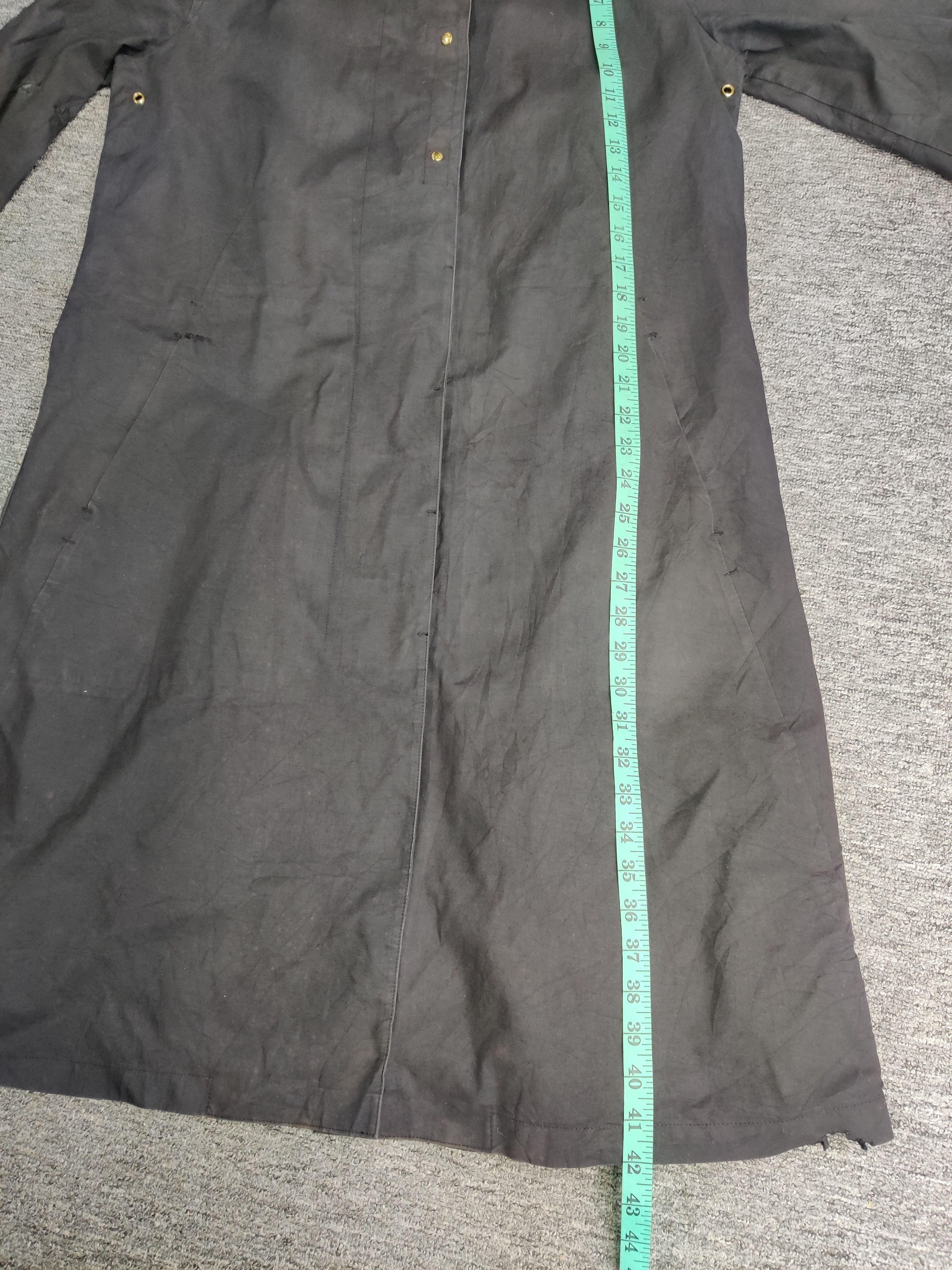 Louis Vuitton Louis Vuitton Mackintosh Trench Coat Rubberized Size US M / EU 48-50 / 2 - 21 Thumbnail