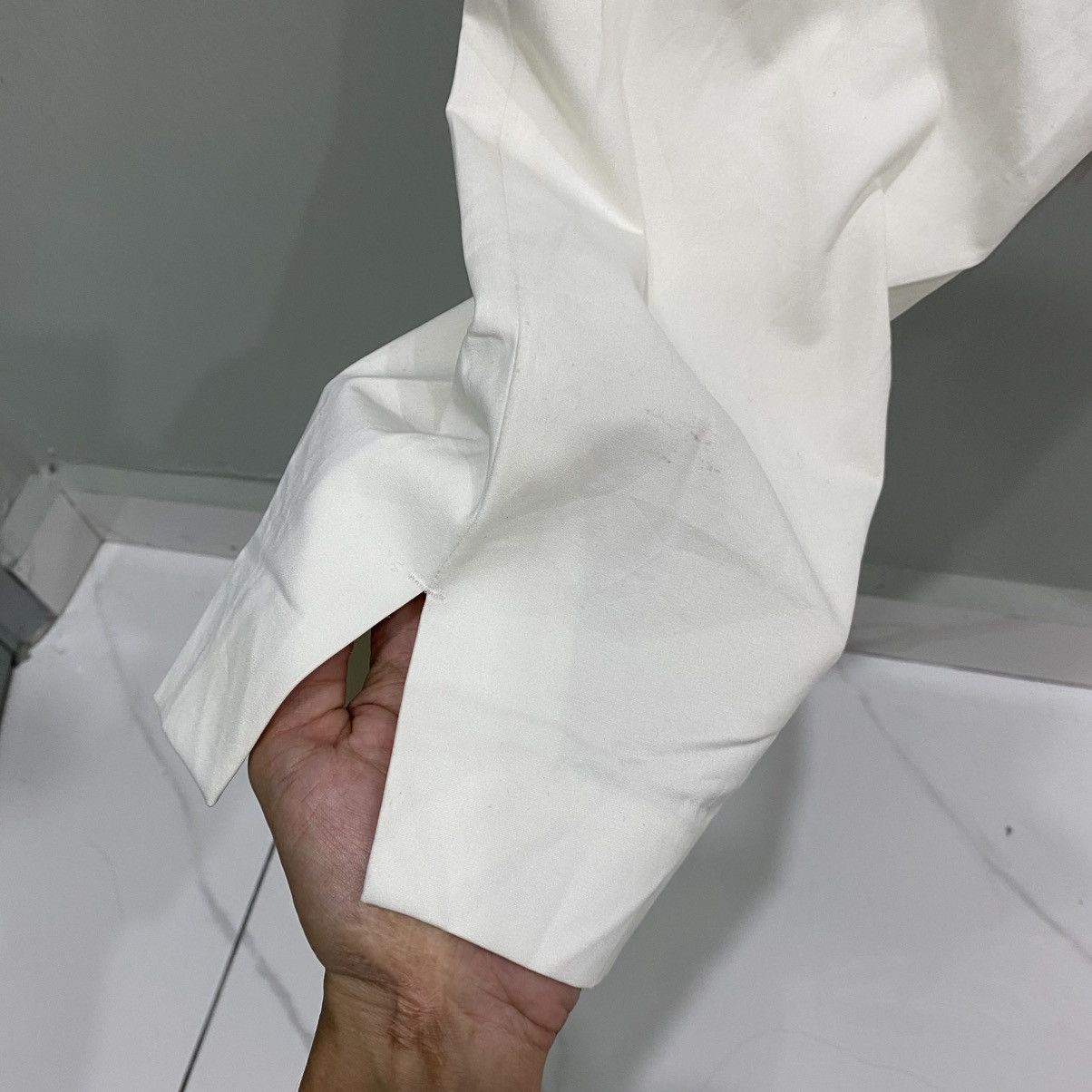 Issey Miyake Issey Miyake Pleated Balloon Leg Tapered Trousers White Size US 28 / EU 44 - 10 Thumbnail
