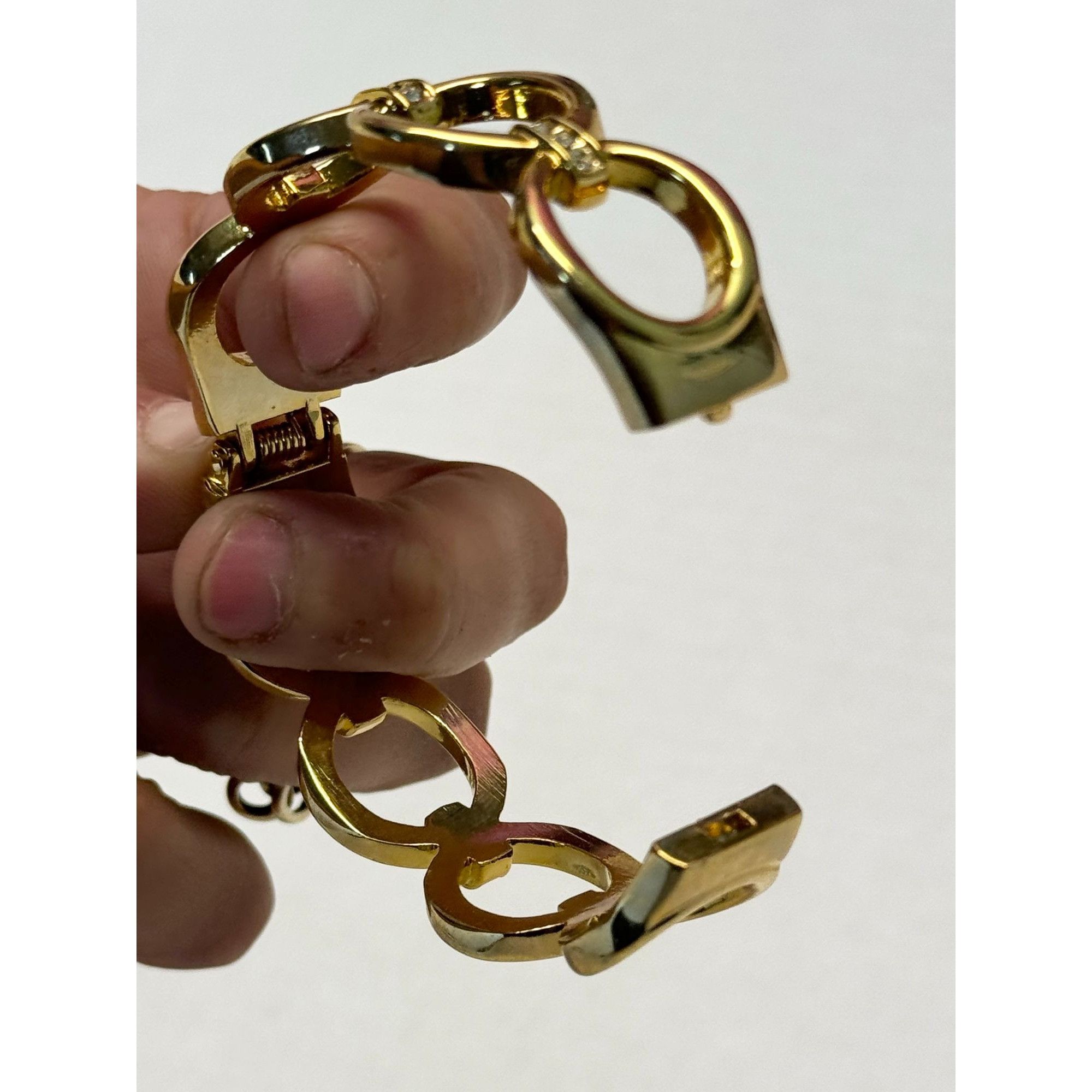 Vintage Vintage gold rhinestone hinged bangle bracelet Size ONE SIZE - 3 Thumbnail