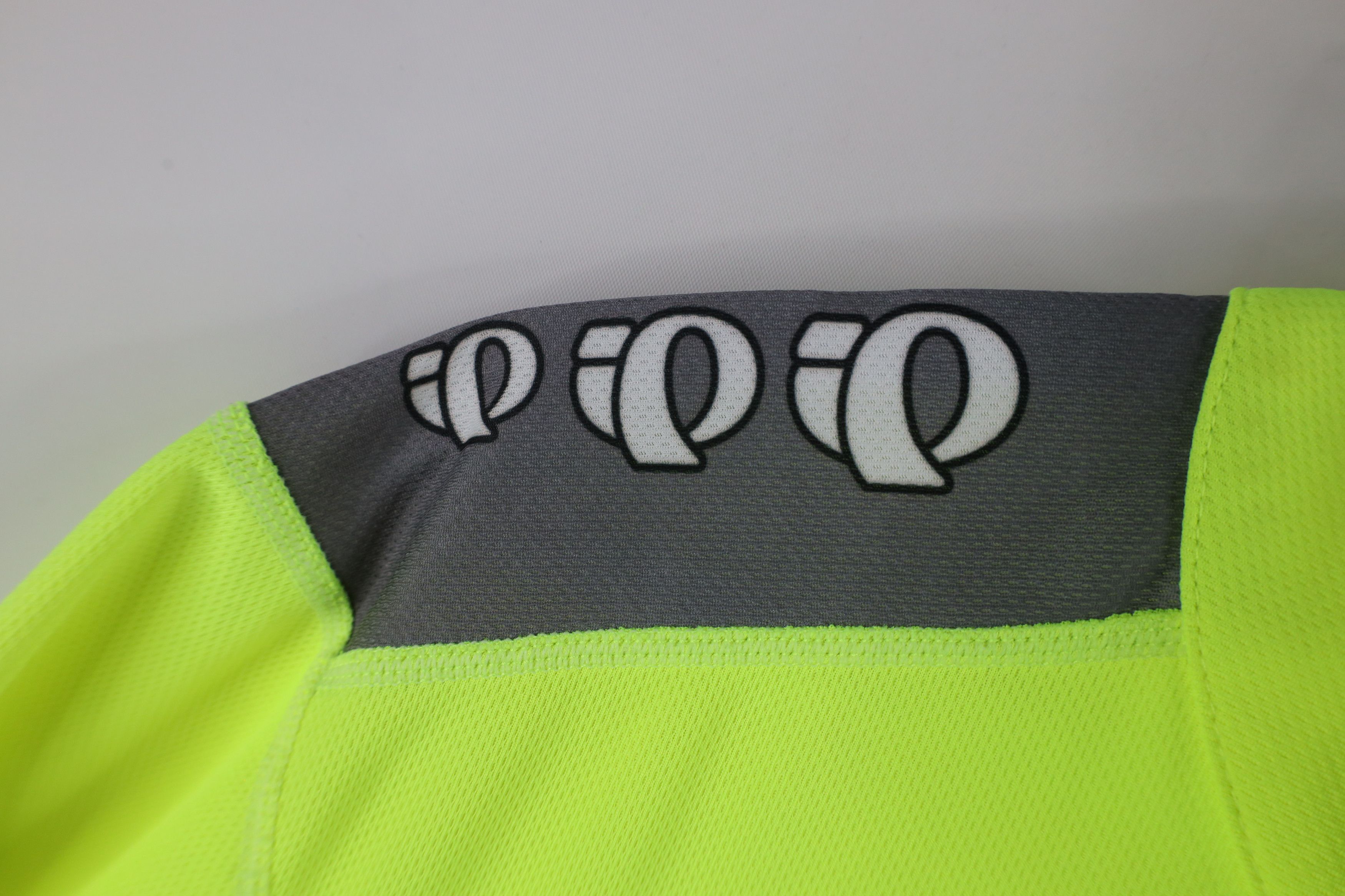 PEARL iZUMi × Vintage Pearl Izumi Select Reflective Half Zip Bicycle Jersey Size US L / EU 52-54 / 3 - 6 Thumbnail