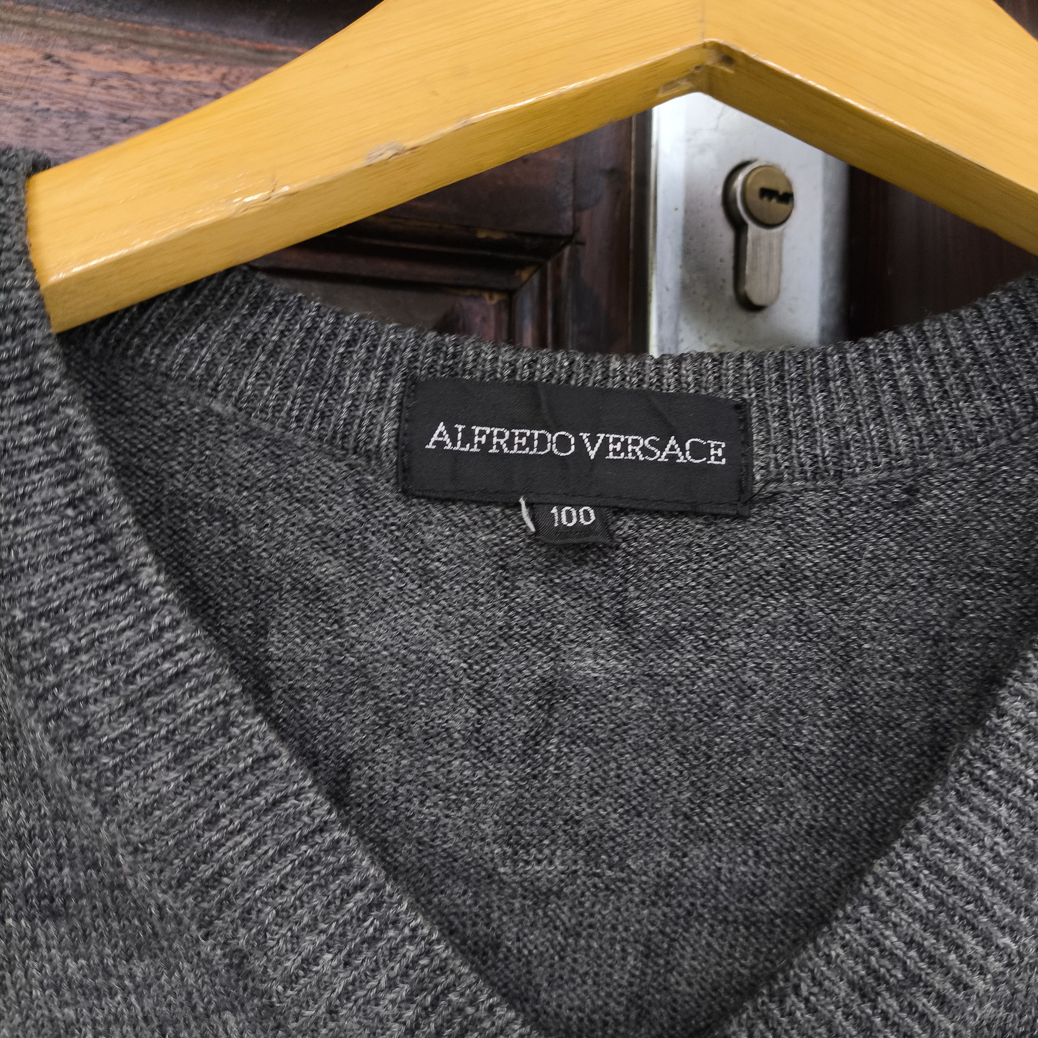 Versace Alfredo Versace vest knitwear sweater logo (stretch) Size US M / EU 48-50 / 2 - 2 Thumbnail