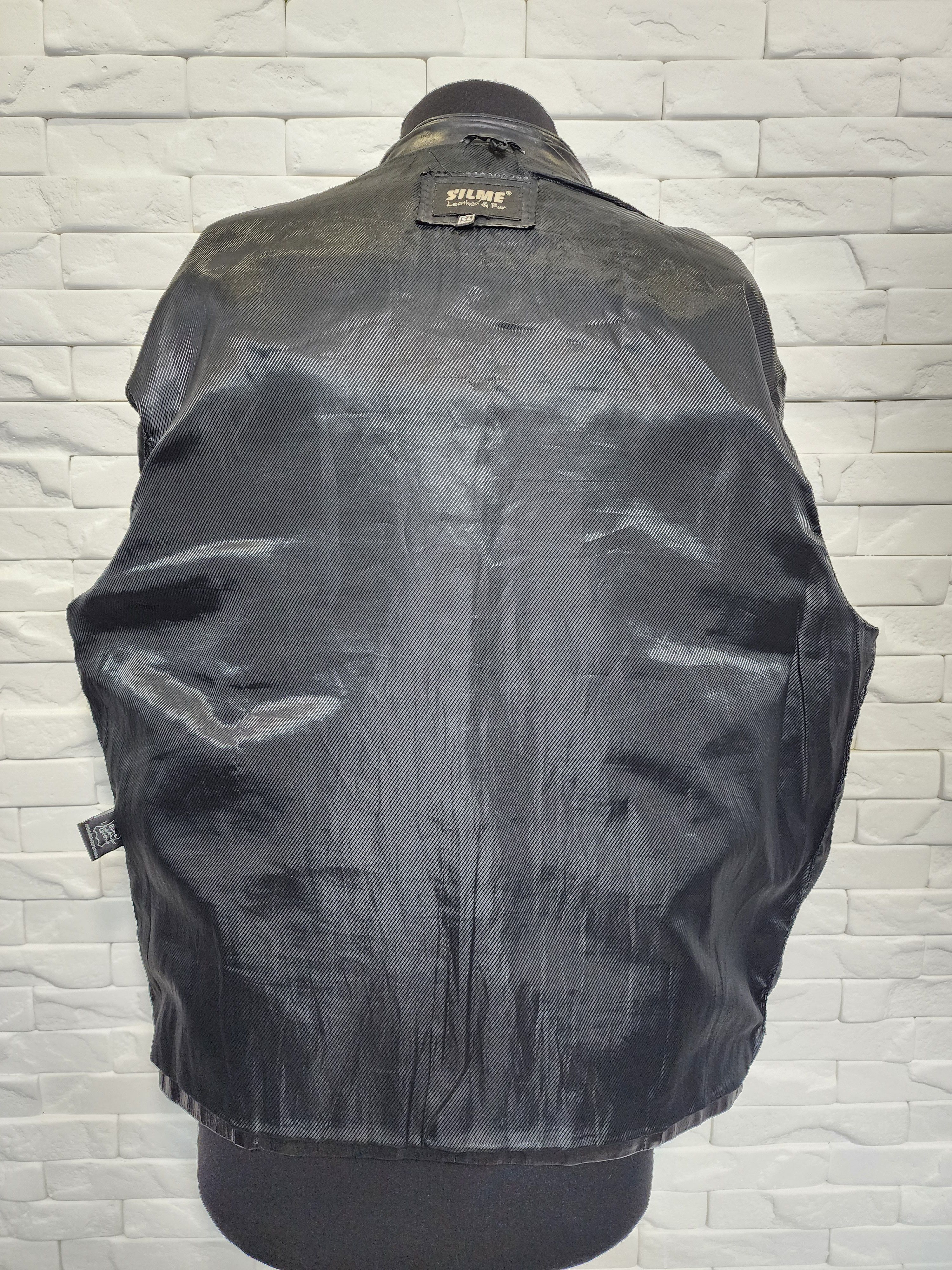 Genuine Leather Men's Black Genuine Leather Jacket: Zippered Pockets Size US L / EU 52-54 / 3 - 7 Thumbnail