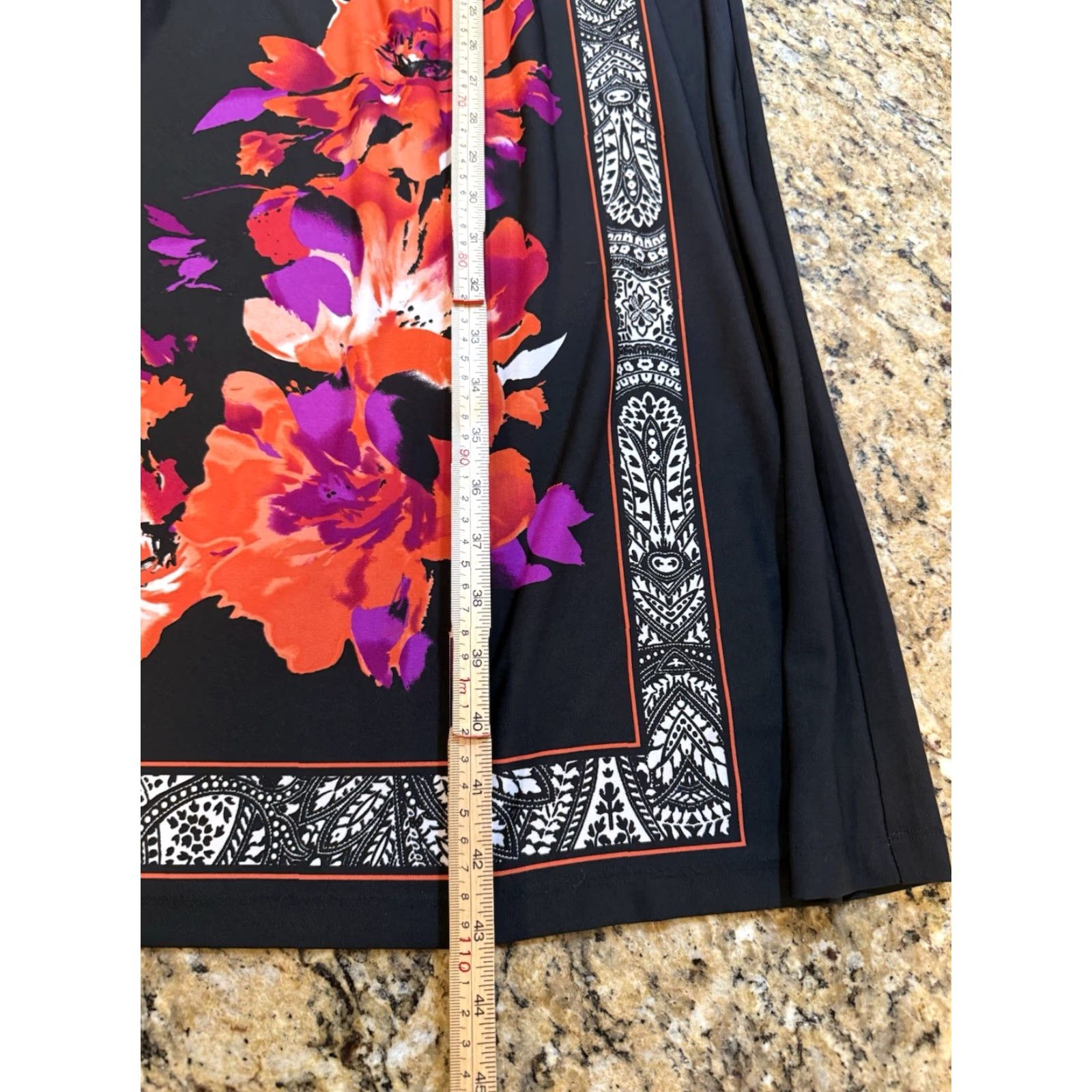 Vintage VINTAGE Catherine's Women’s Black Floral Sleeveless Beaded A-line Shift Dress Plus SZ 3X Ladies Knee Length Women Size XXL / US 16-18 / IT 52-54 - 3 Thumbnail