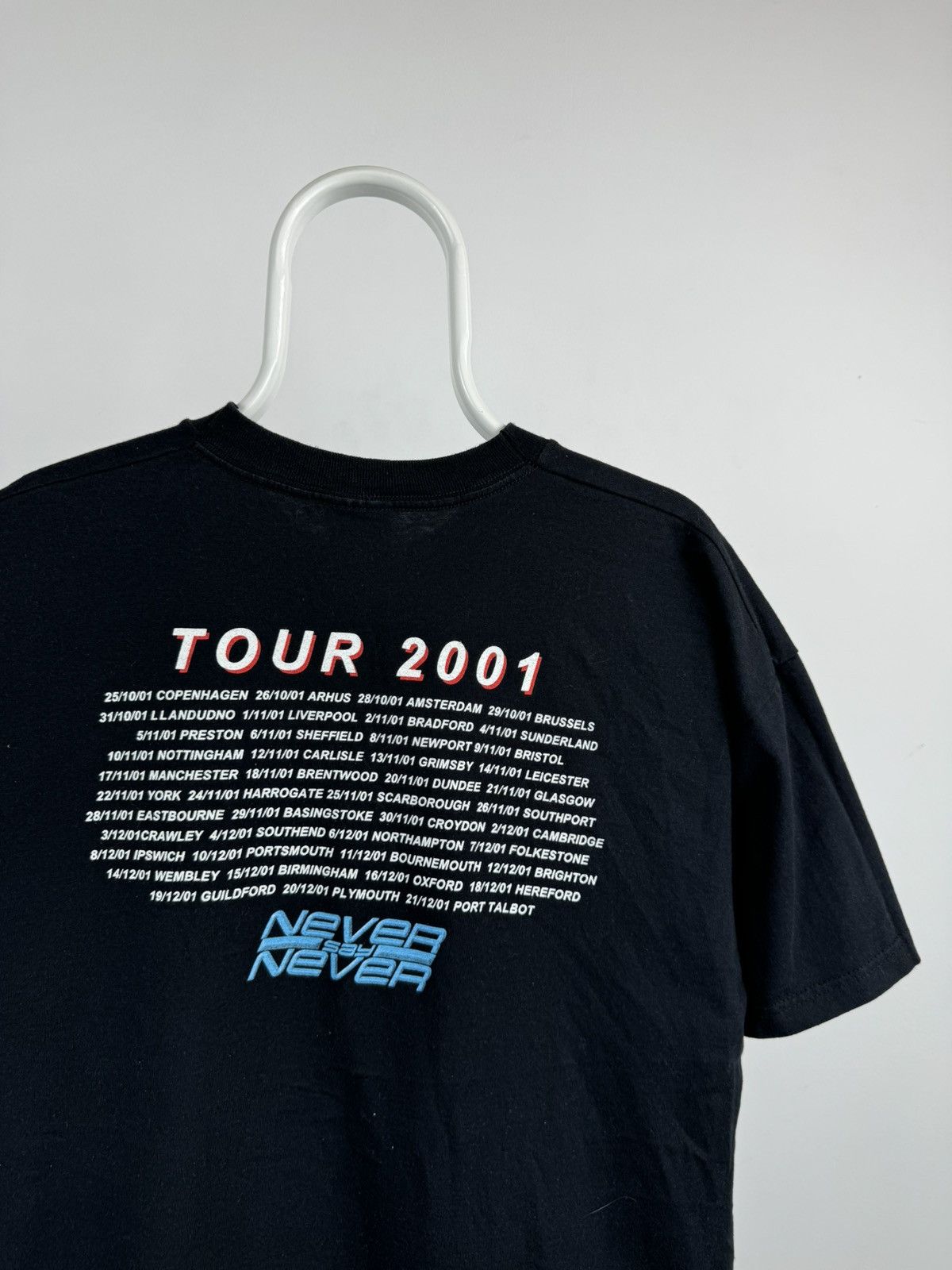Band Tees × Vintage Vintage 2001 Status Quo Never Say Never Tour Tee Size US XL / EU 56 / 4 - 6 Thumbnail