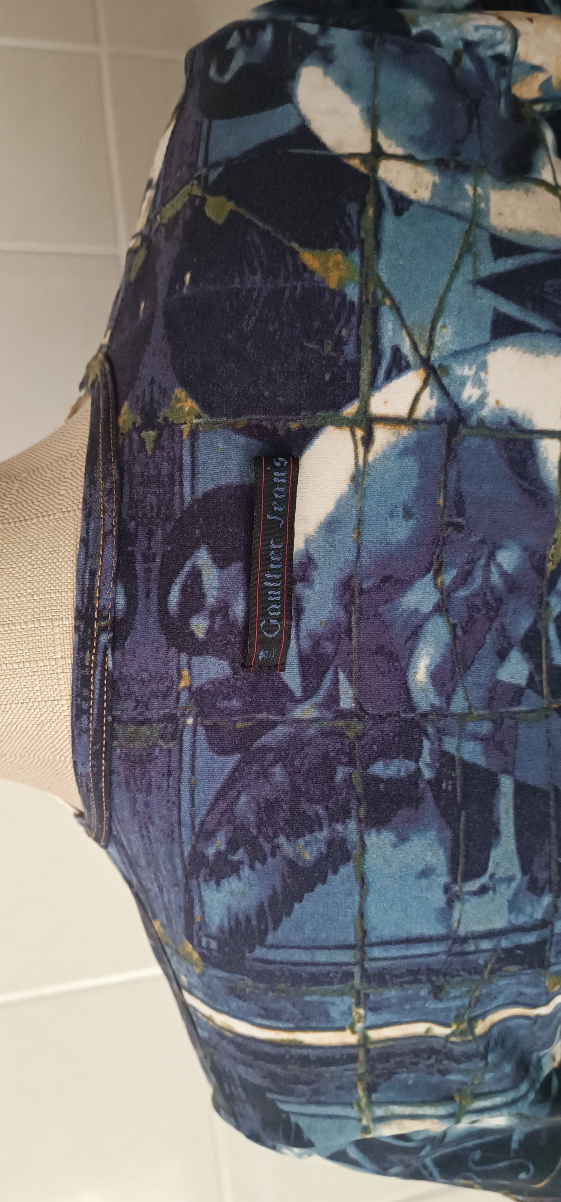 Jean Paul Gaultier 90's - Gaultier Jeans - Feminine silhouettes print t-shirt Size US XS / EU 42 / 0 - 13 Thumbnail