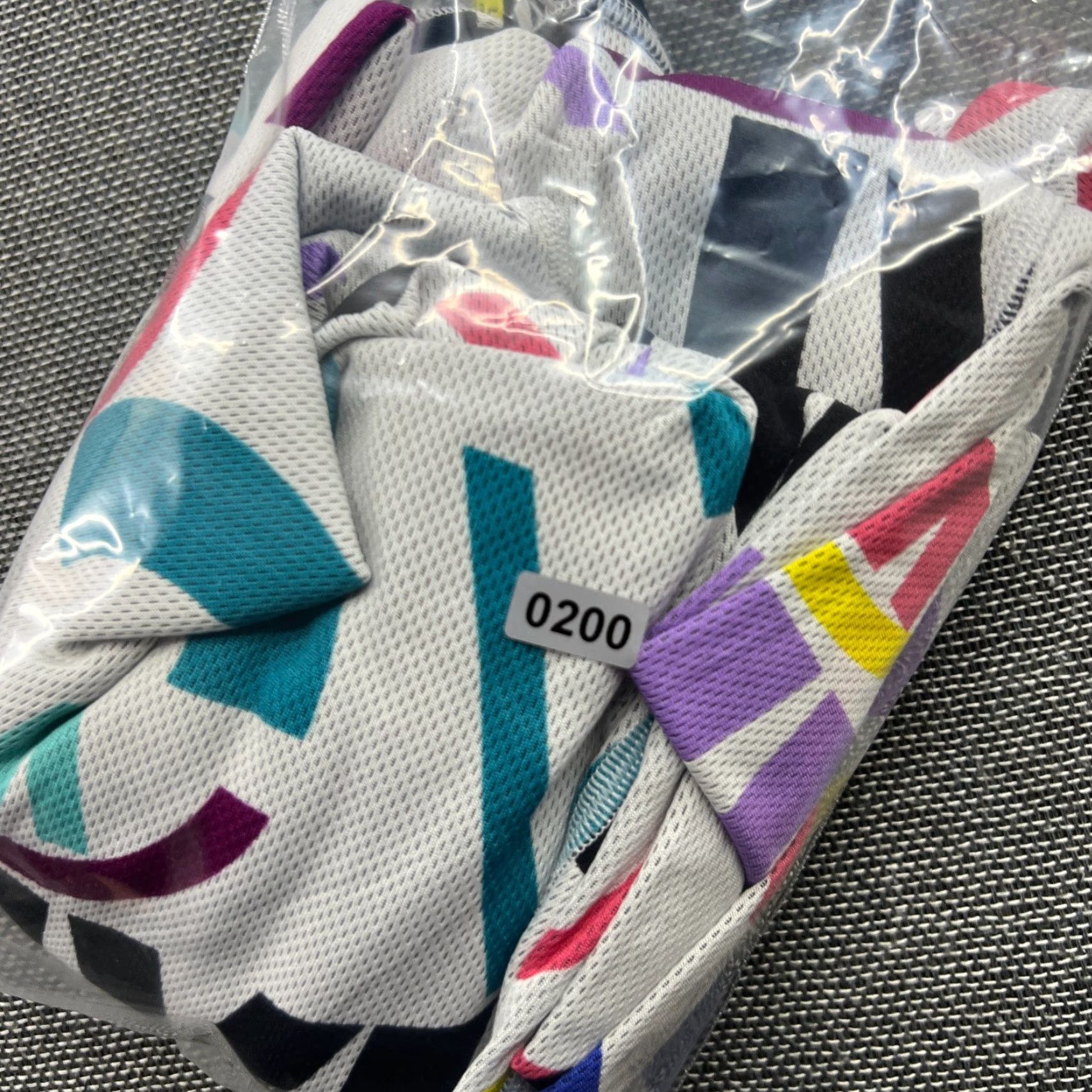 Volcom Volcom One-Piece Jumpsuit Geometric Multicolor L Regular Unisex Adults Long Sleeve Polyester V-Science Performance Dry Size 36" / US 14 / IT 50 - 2 Thumbnail