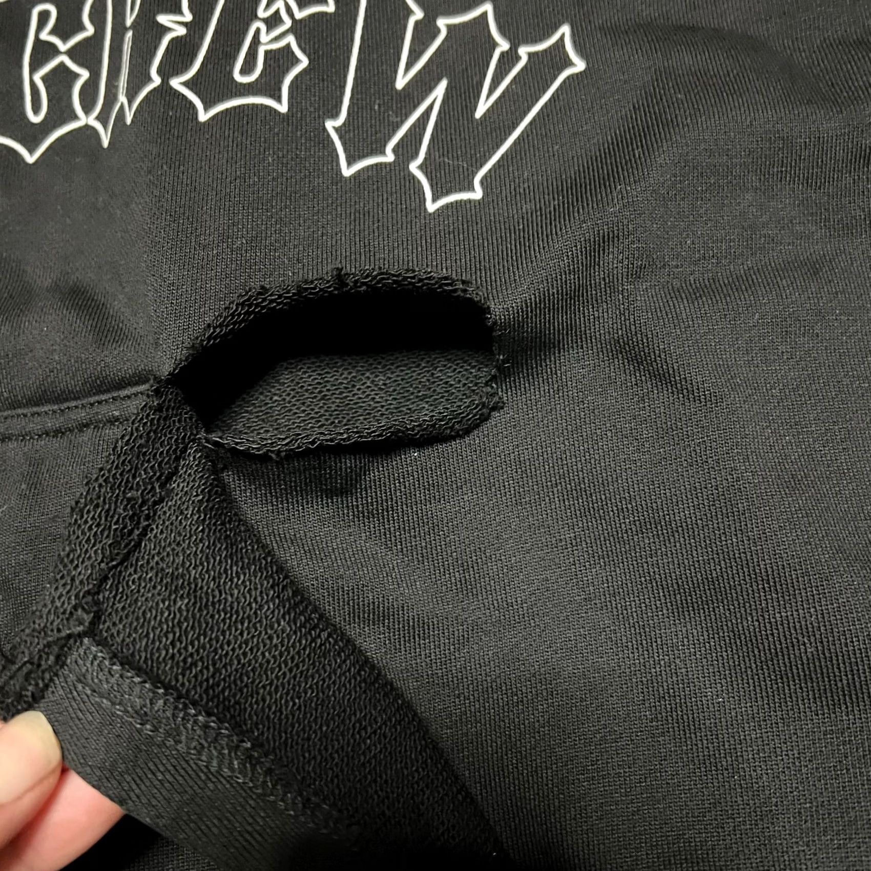 Vintage VINTAGE Kill Crew Hoodie Mens M Black Porrada Series Vol 1 Distressed Vintage Bleed? Size US M / EU 48-50 / 2 - 3 Thumbnail