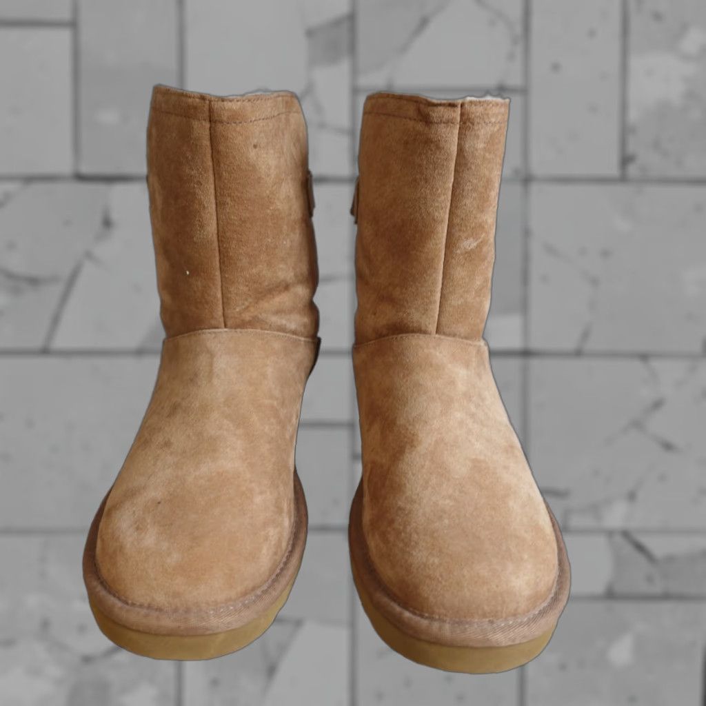 Ugg VINTAGE UGG Womens Boots 7 Beige Suede Shearling Wool Lined Remora NEW READ Size US 7 / IT 37 - 1 Thumbnail