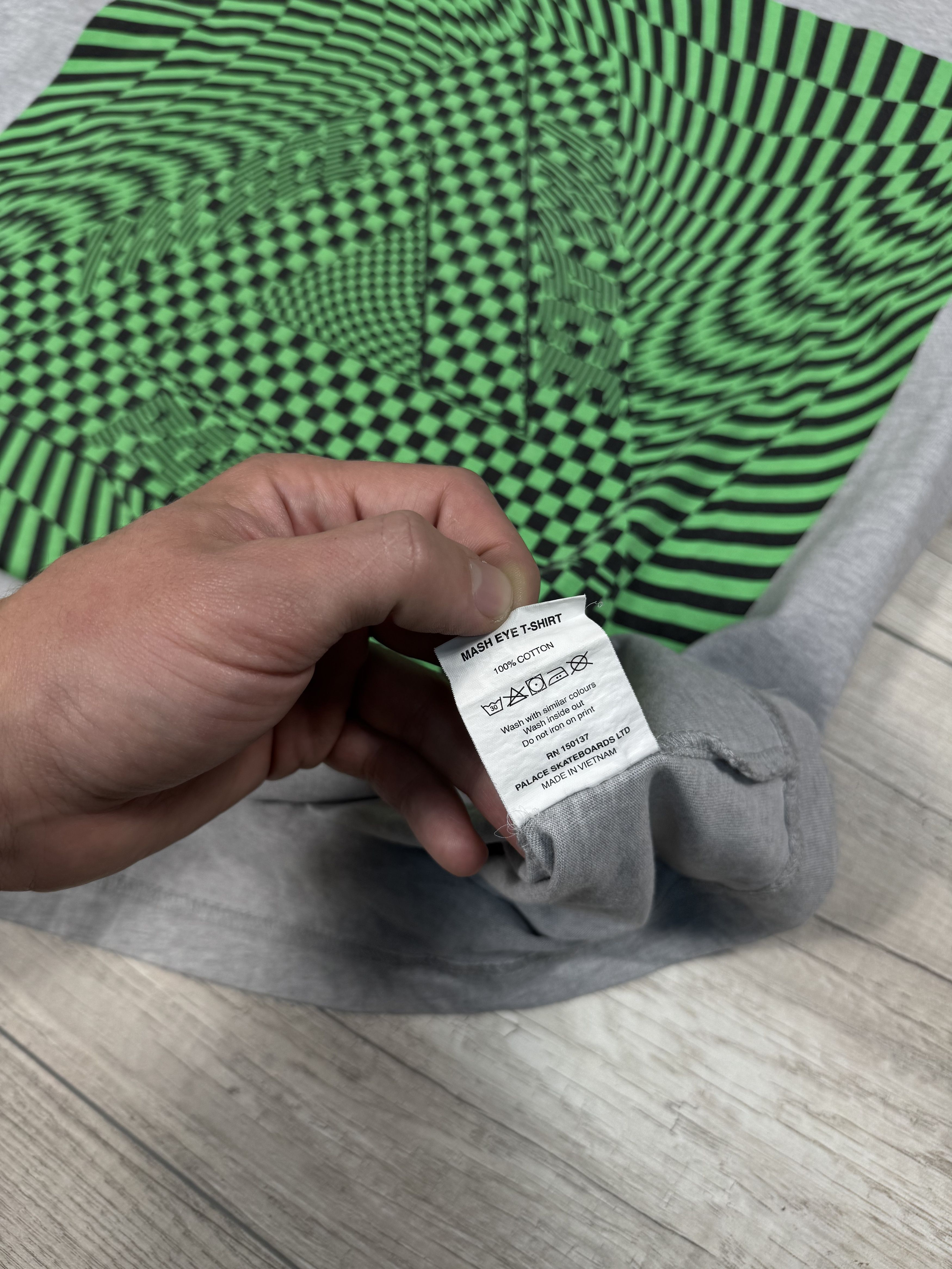 Palace Palace Mash Eye Tee Pink Green Skateboarding Oversized Size US XL / EU 56 / 4 - 12 Thumbnail