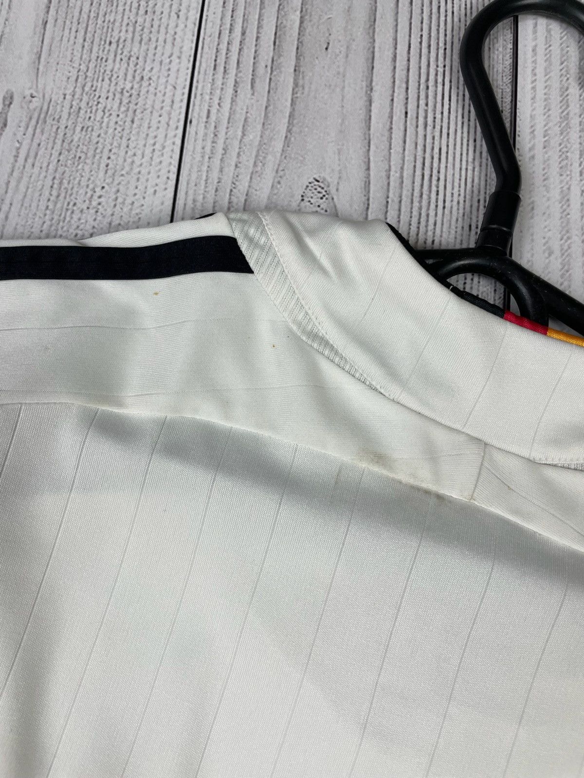 Adidas Vintage adidas Deutschland soccer jersey size M Germany Size US M / EU 48-50 / 2 - 11 Thumbnail
