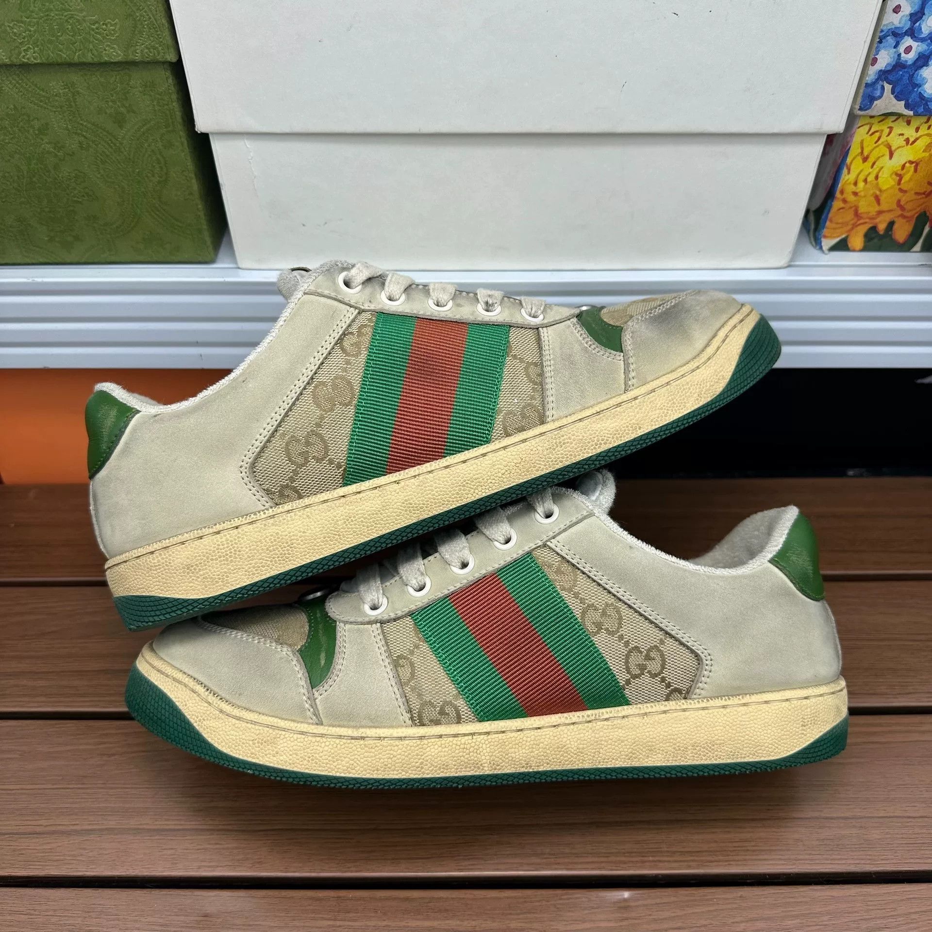 Gucci Gucci Distressed Lowtop Sneakers 8 Men Size US 8 / EU 41 - 1 Thumbnail