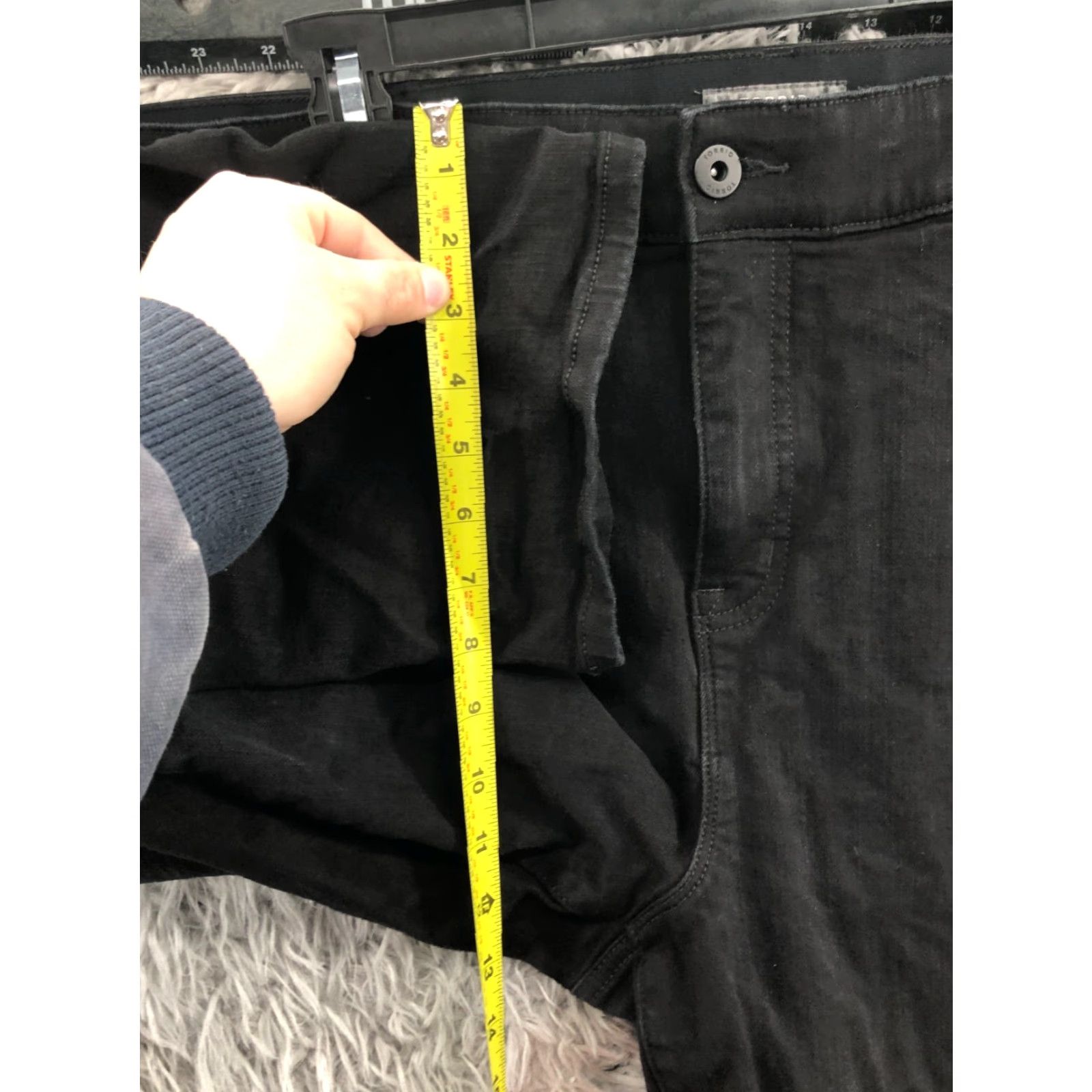Torrid Torrid Jeans Skinny Crop Dark Wash Black Plus Size 26 Womens Denim 5-Pocket High Rise Logo Button Zipper Collection Size 26" / US 2 / IT 38 - 4 Thumbnail
