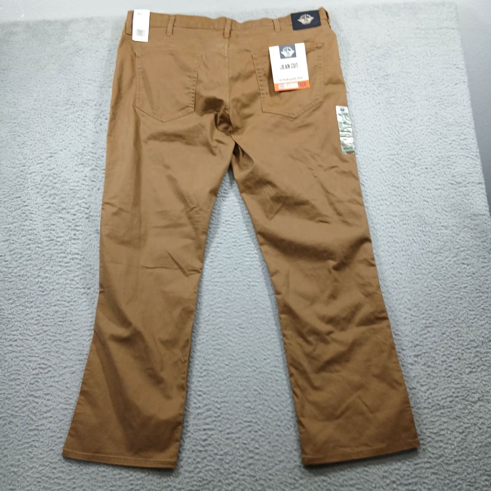 Dockers Dockers Jeans Straight Fit Pants Mens 40x30 Brown All Seasons Tech NWT Signature Khaki 5-Pocket Casual Business Travel Regular Front Flat Old? Size US 40 / EU 56 - 3 Thumbnail