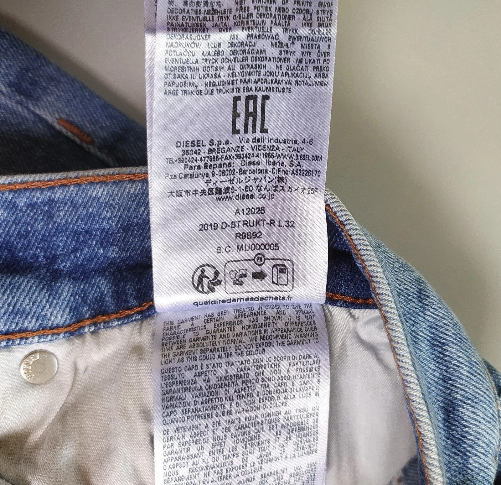 Diesel Diesel 2019 D-STRUKT-R L.32 MENS JEANS T/9666 Size US 32 / EU 48 - 9 Thumbnail