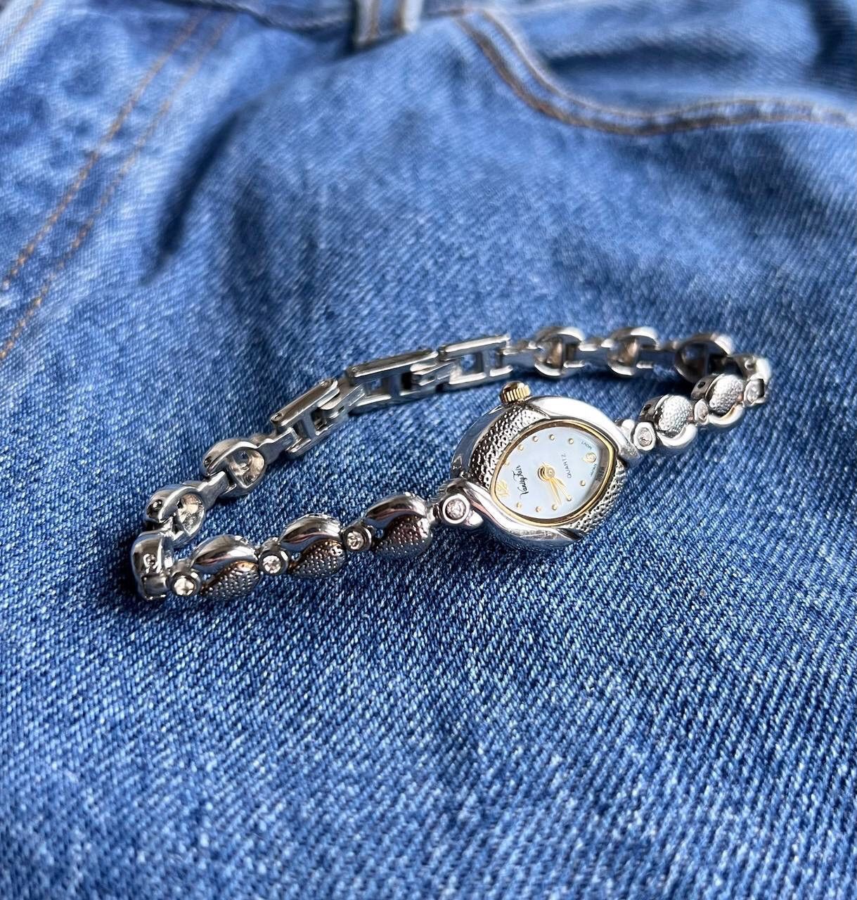 Japanese Brand × Vintage Vintage Japanese style futuristic Watch Size ONE SIZE - 1 Thumbnail